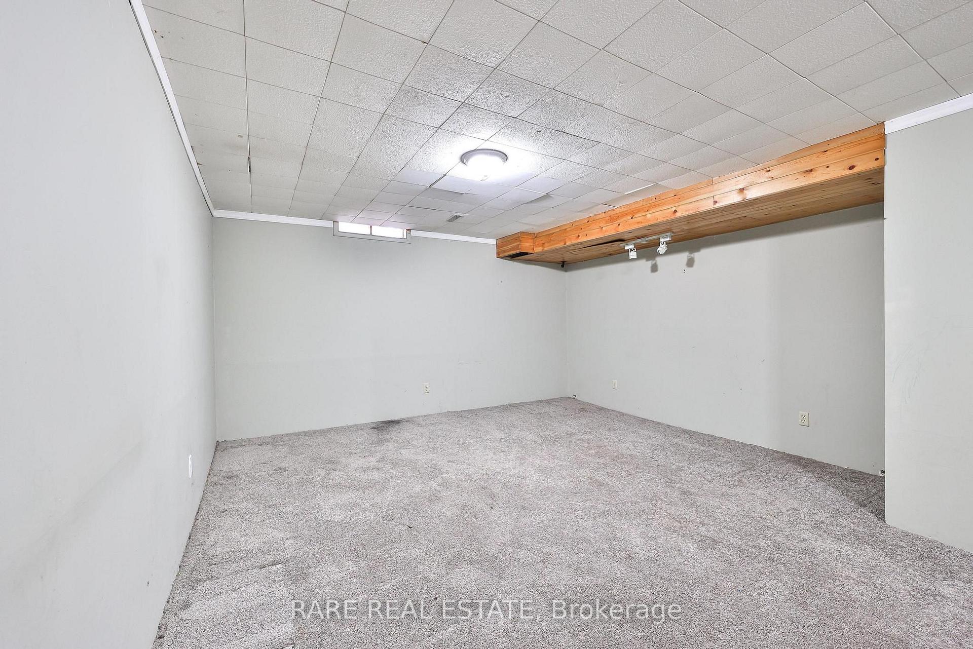 Photo 24 of 17 Glaceport Avenue, Hamilton, Dundas — HOMEH