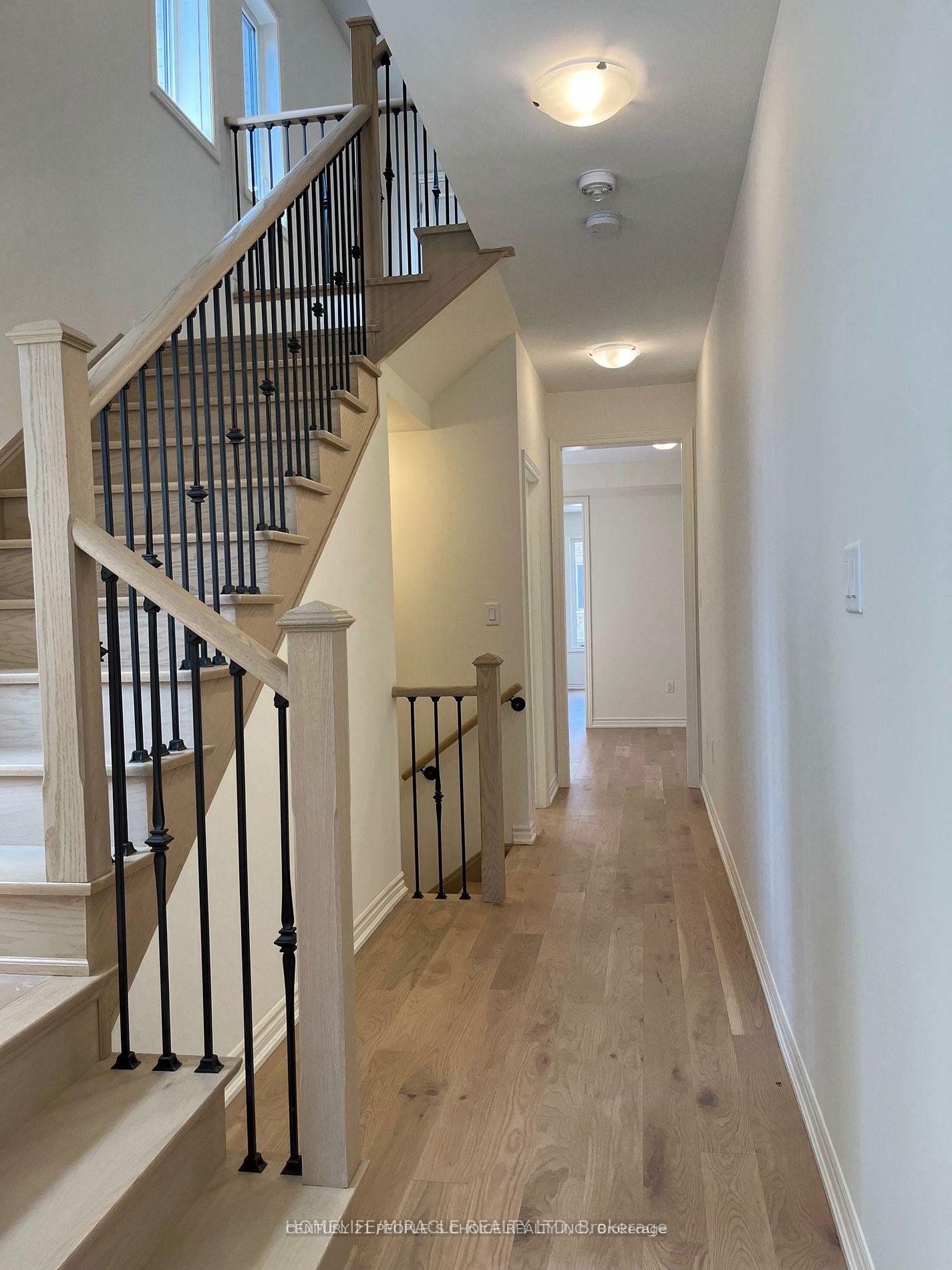 Photo 4 of 2144 Coppermine Street, Oshawa, Kedron — HOMEH