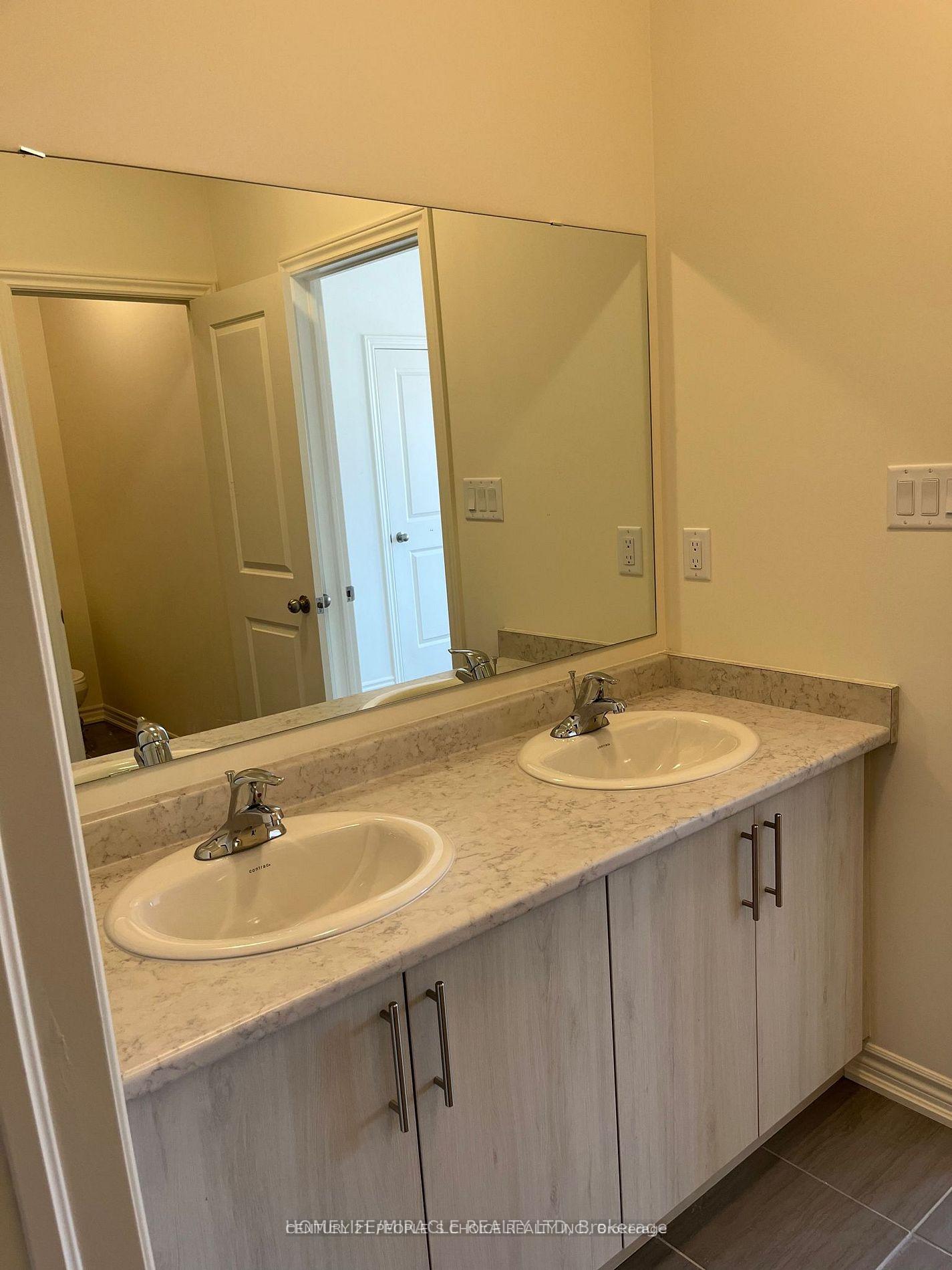 Photo 15 of 2144 Coppermine Street, Oshawa, Kedron — HOMEH