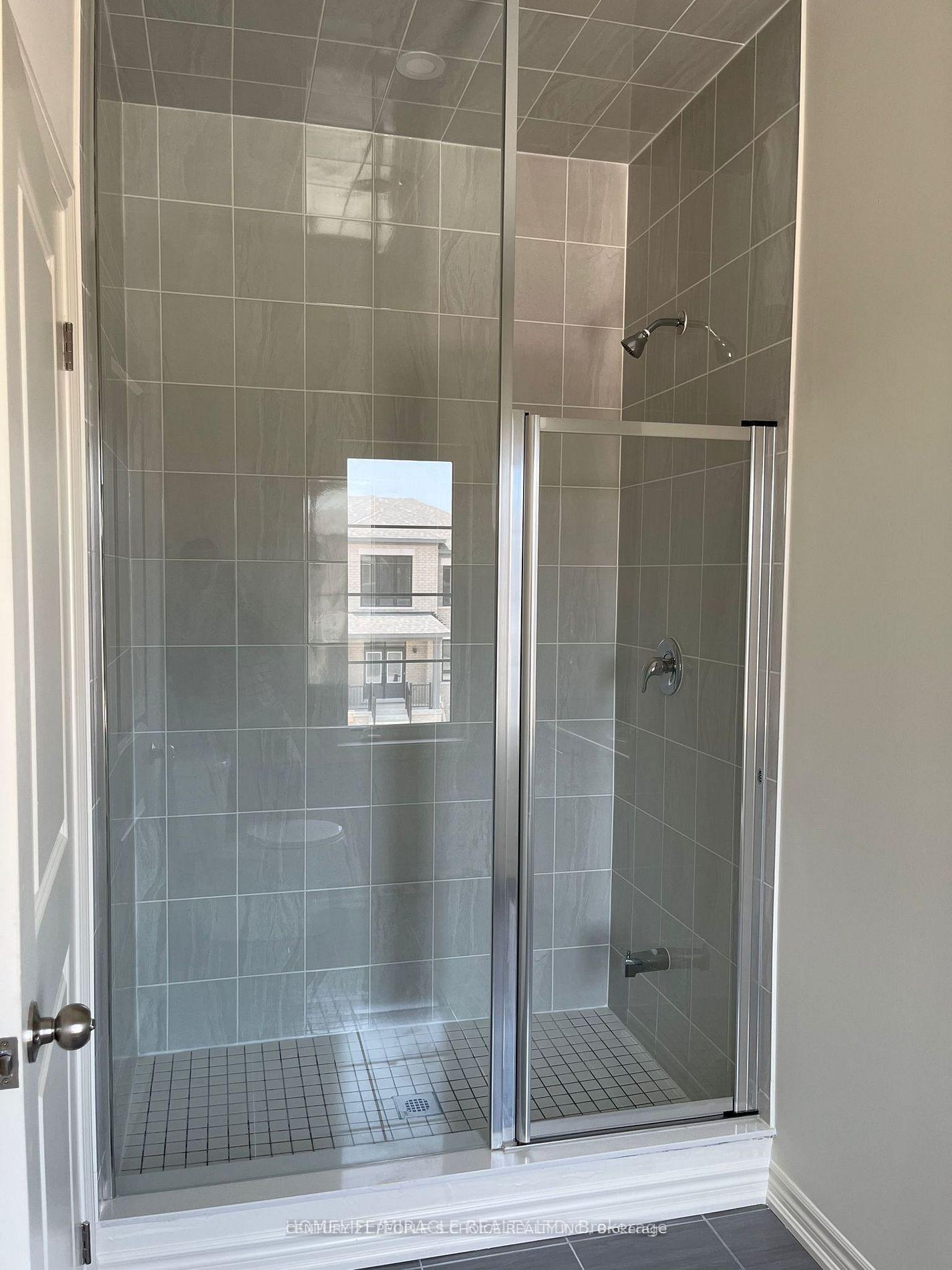 Photo 16 of 2144 Coppermine Street, Oshawa, Kedron — HOMEH