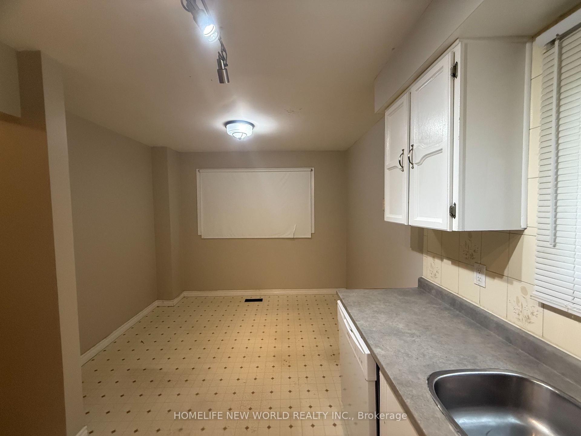 Photo 4 of Unit Upper, 12 Jacob Drive, Whitby, Lynde Creek — HOMEH