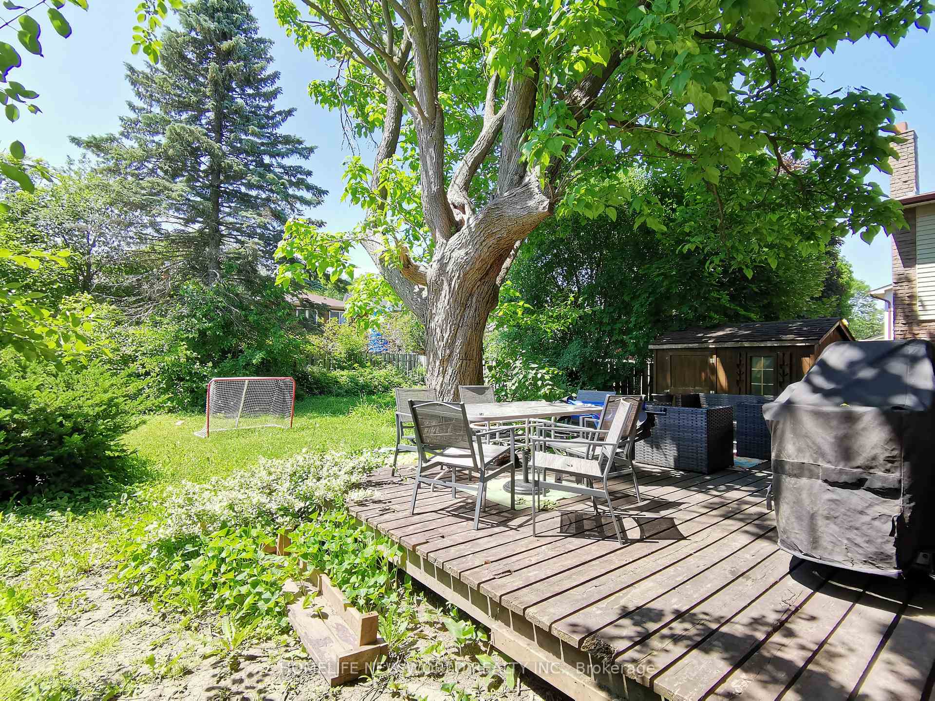 Photo 21 of Unit Upper, 12 Jacob Drive, Whitby, Lynde Creek — HOMEH