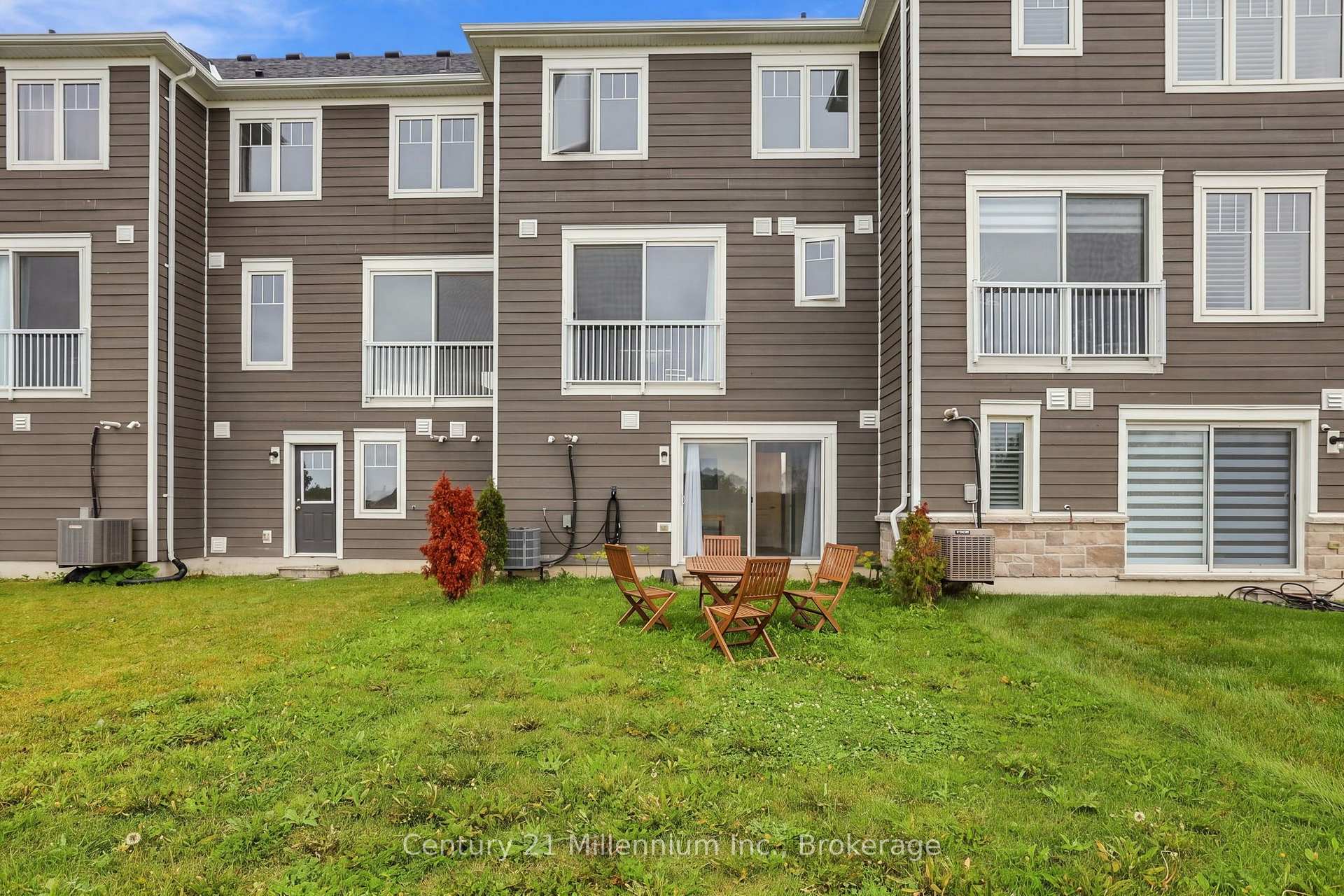 Photo 36 of 70 Sandhill Crane Drive, Wasaga Beach — HOMEH