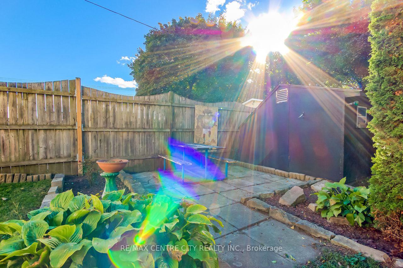 Photo 36 of 20 Alma Street, St. Thomas — HOMEH