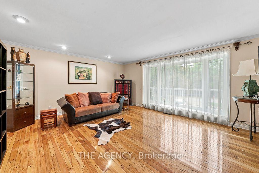 Photo 8 of 48 Silvergrove Road, North York, St. Andrew-Windfields — HOMEH