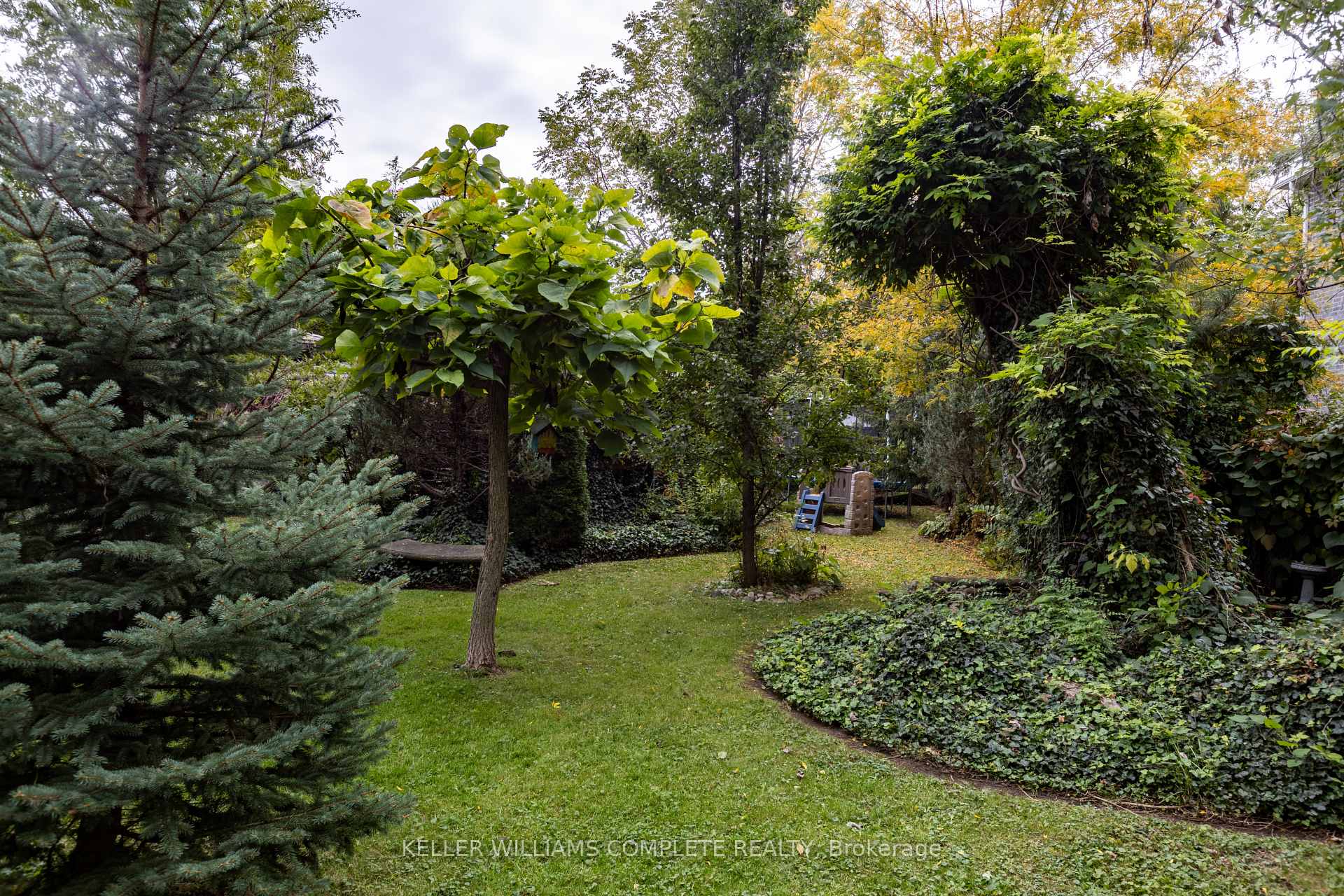 Photo 9 of 9 Glen Avenue, St. Catharines, Western Hill — HOMEH
