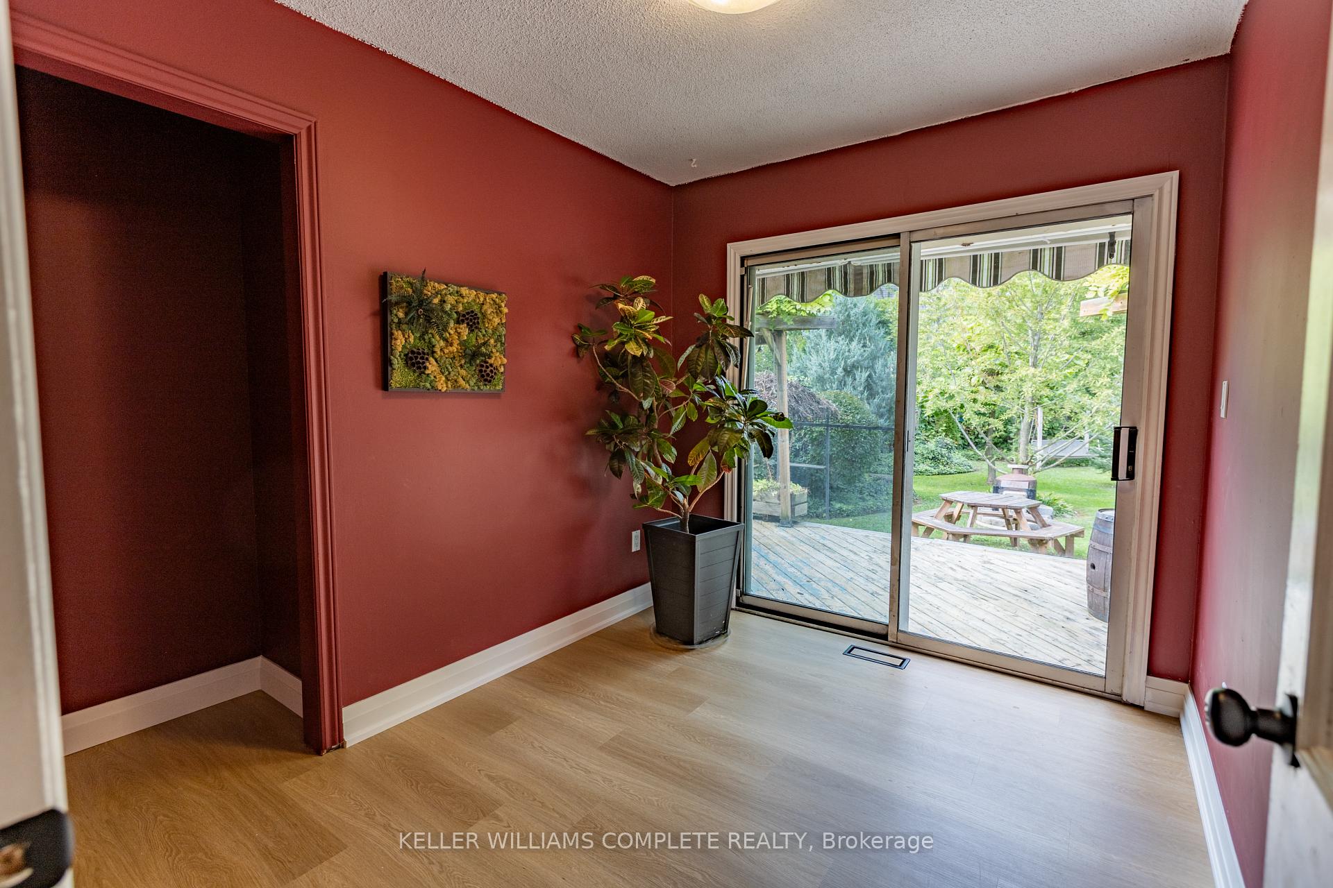 Photo 28 of 9 Glen Avenue, St. Catharines, Western Hill — HOMEH