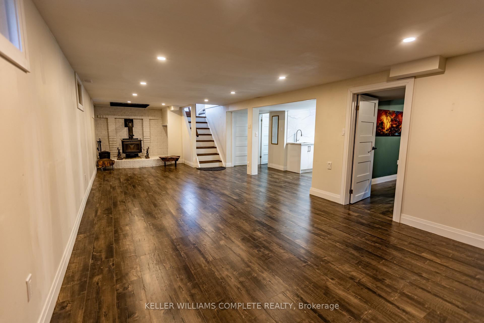 Photo 33 of 9 Glen Avenue, St. Catharines, Western Hill — HOMEH