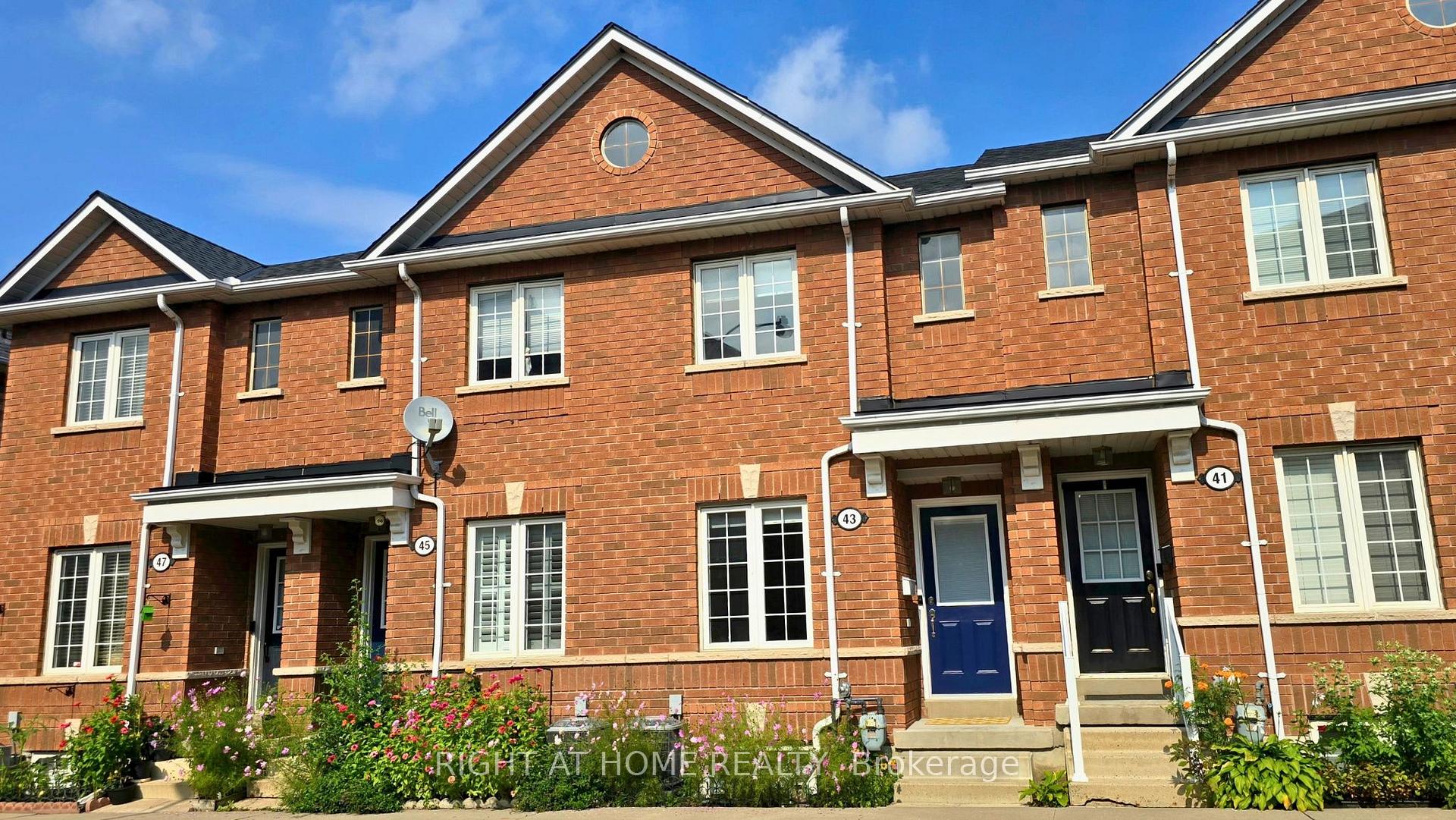 Photo 4 of Unit BL43, 43 Brickworks Lane, Toronto, Junction Area — HOMEH