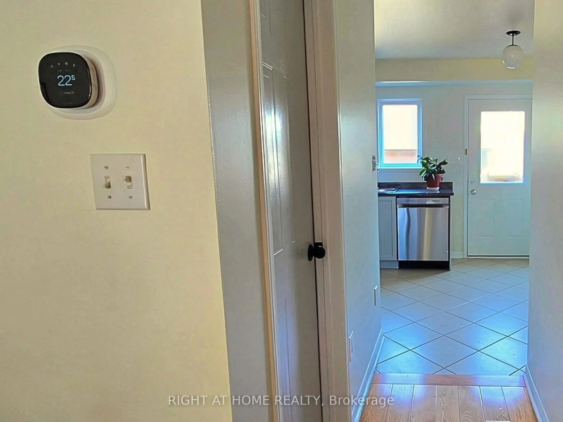 Photo 25 of Unit BL43, 43 Brickworks Lane, Toronto, Junction Area — HOMEH