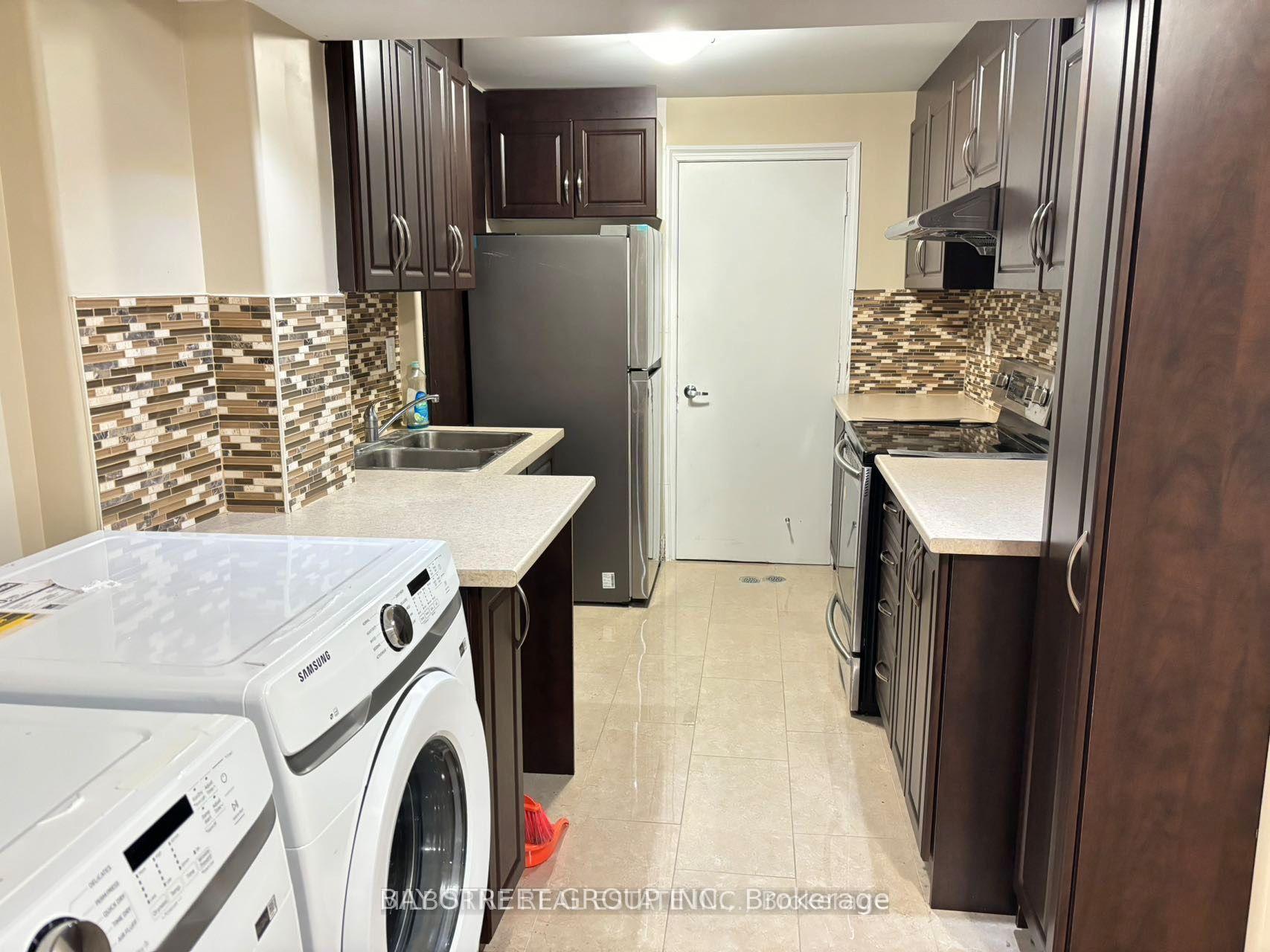 Photo 4 of Unit Basement, 9 Bluffmeadow Street, Brampton, Bram East — HOMEH
