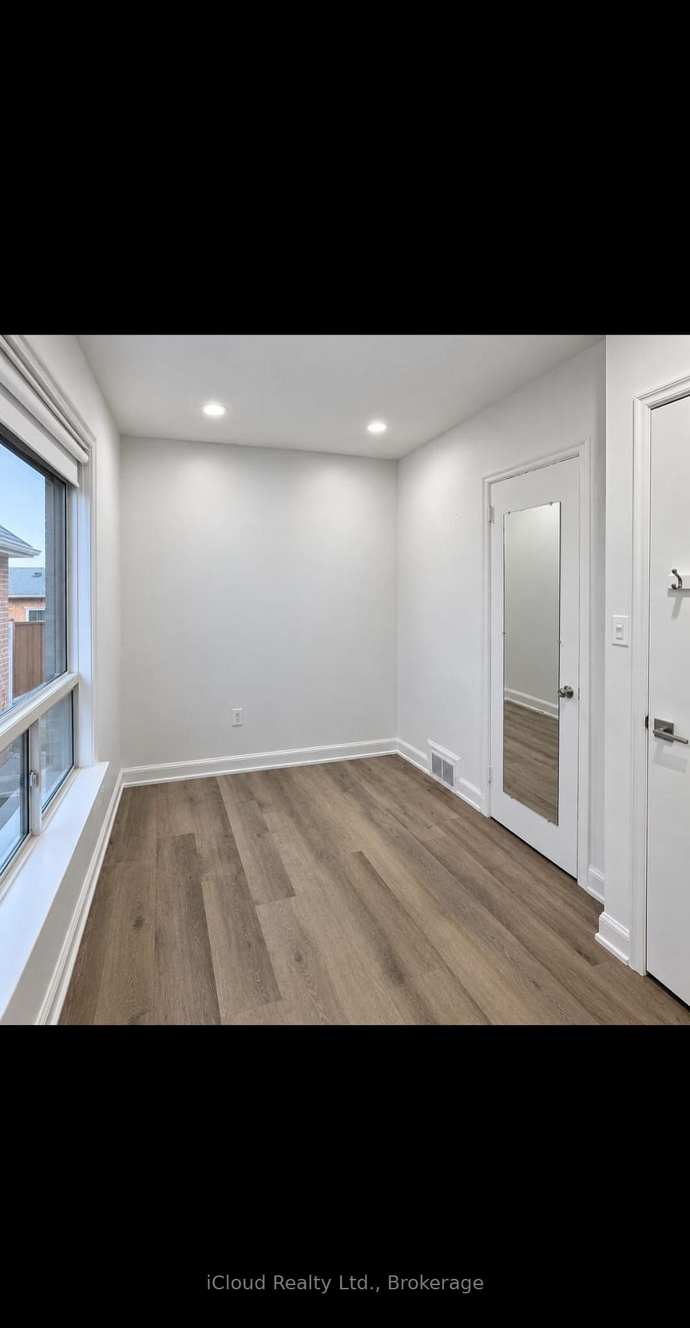 Photo 9 of Unit Upper, 27 Inchcliffe Crescent, Etobicoke, Humber Heights — HOMEH