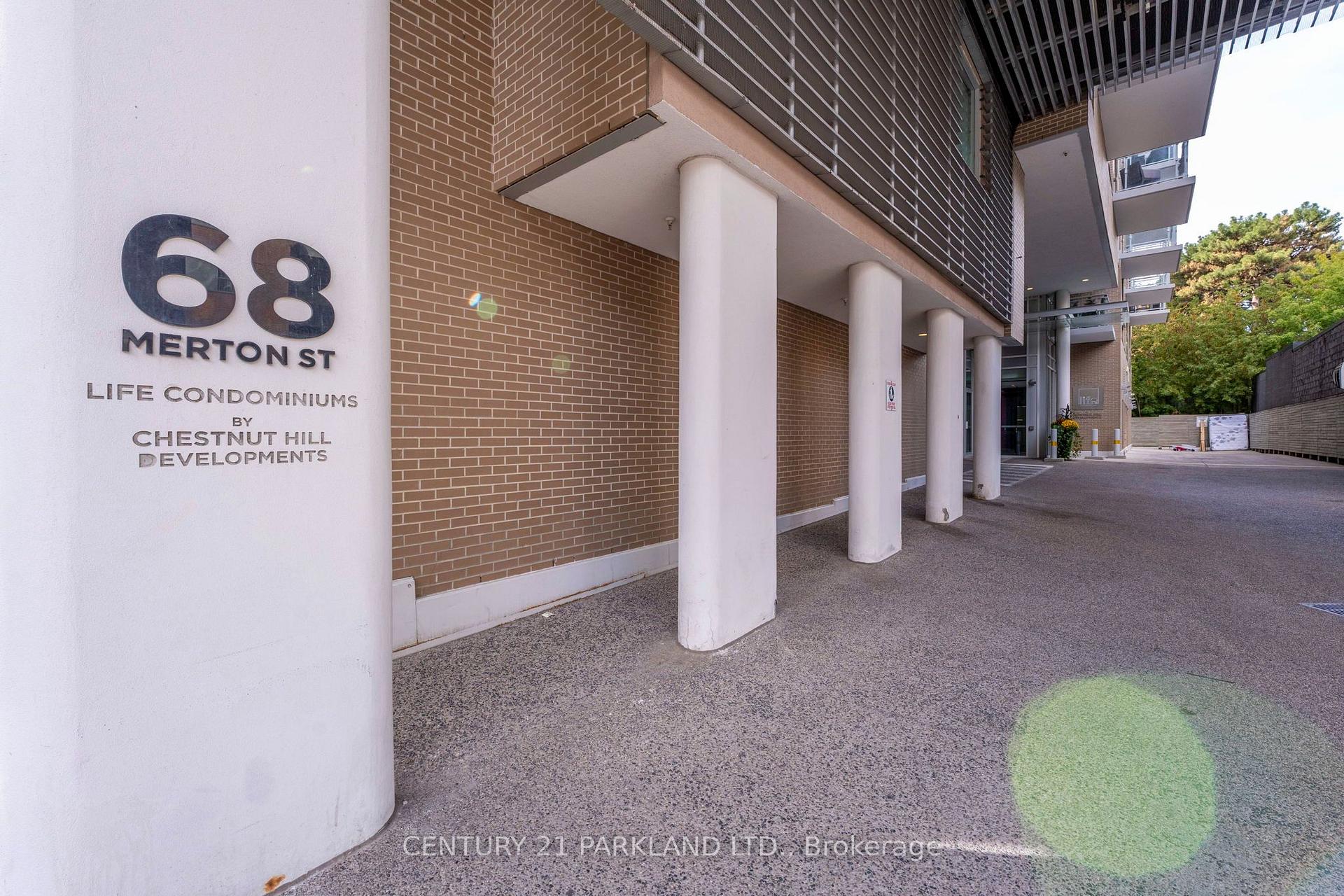 Photo 4 of Unit 707, 68 Merton Street, Toronto, Mount Pleasant West — HOMEH