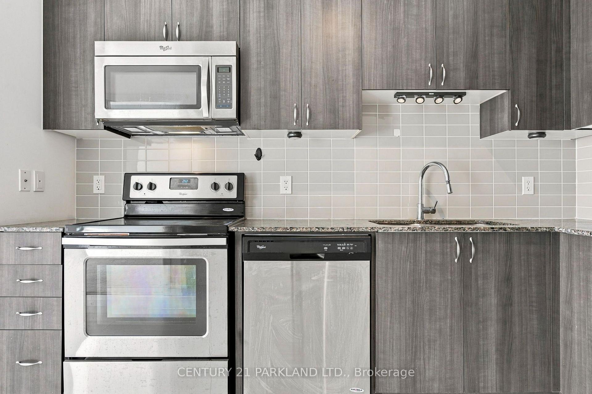 Photo 6 of Unit 707, 68 Merton Street, Toronto, Mount Pleasant West — HOMEH