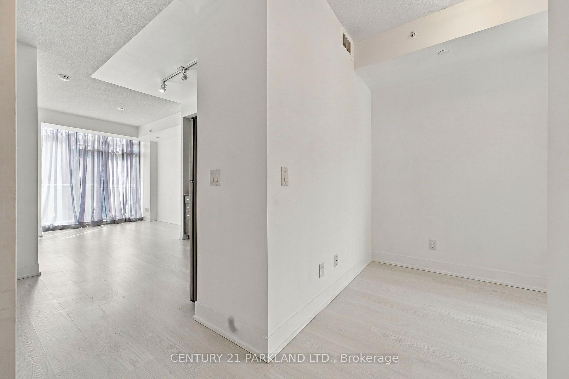 Photo 12 of Unit 707, 68 Merton Street, Toronto, Mount Pleasant West — HOMEH