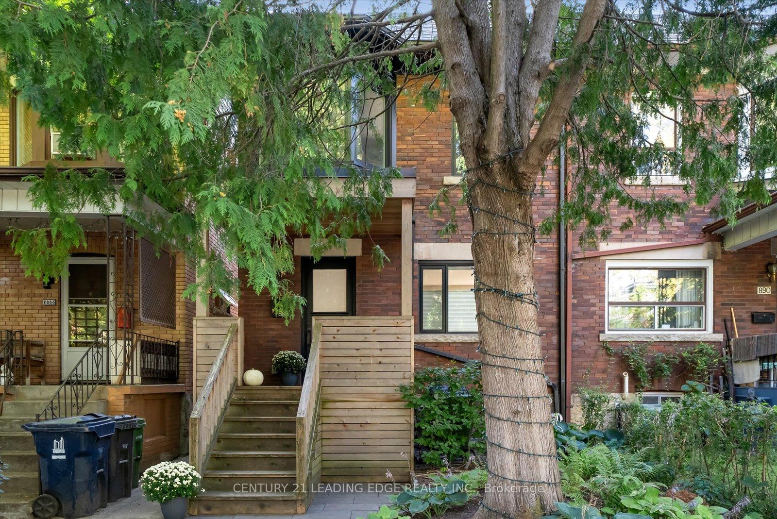 Photo 2 of 888 Manning Avenue, Toronto, The Annex — HOMEH