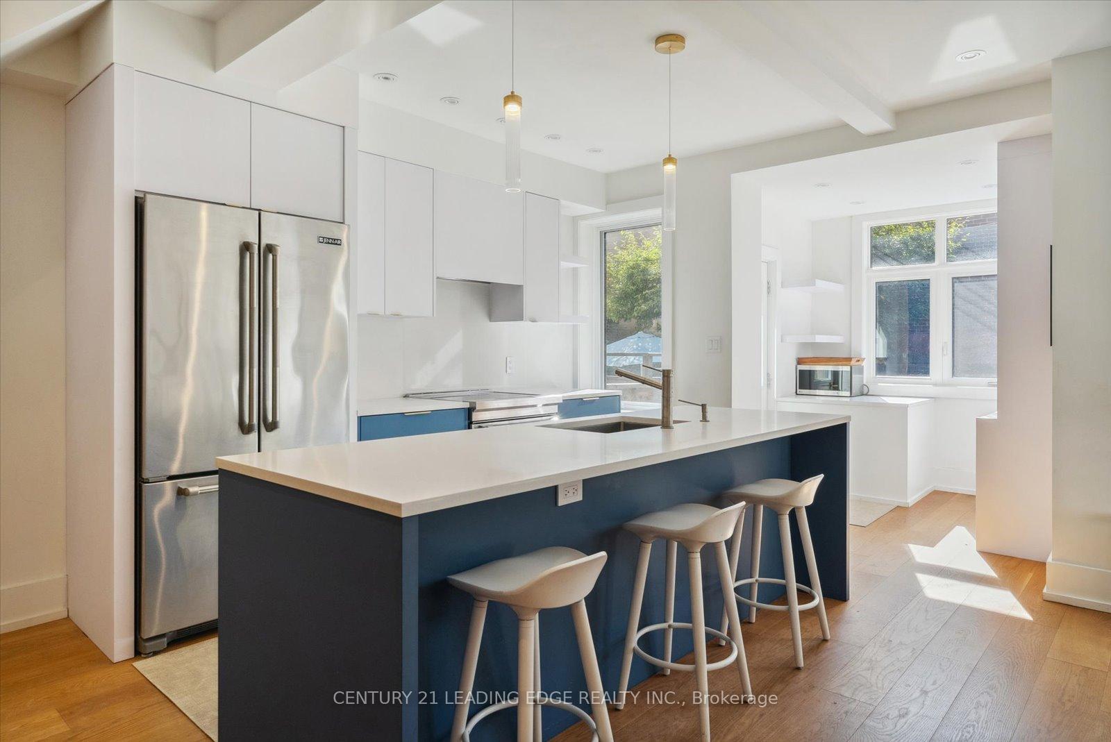 Photo 17 of 888 Manning Avenue, Toronto, The Annex — HOMEH