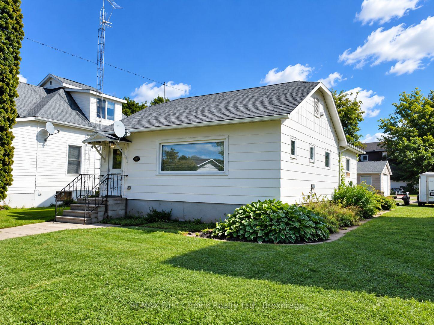 Photo of 216 Second Street