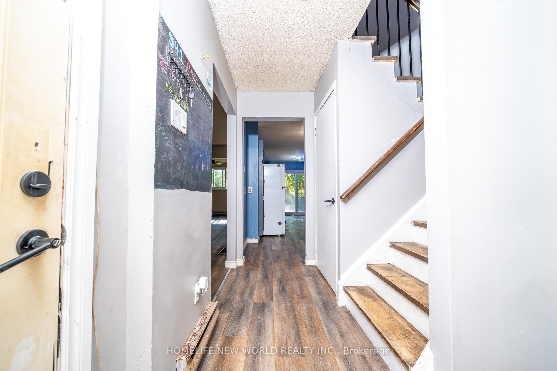 Photo 14 of 341 Hickling Trail, Barrie, Grove East — HOMEH
