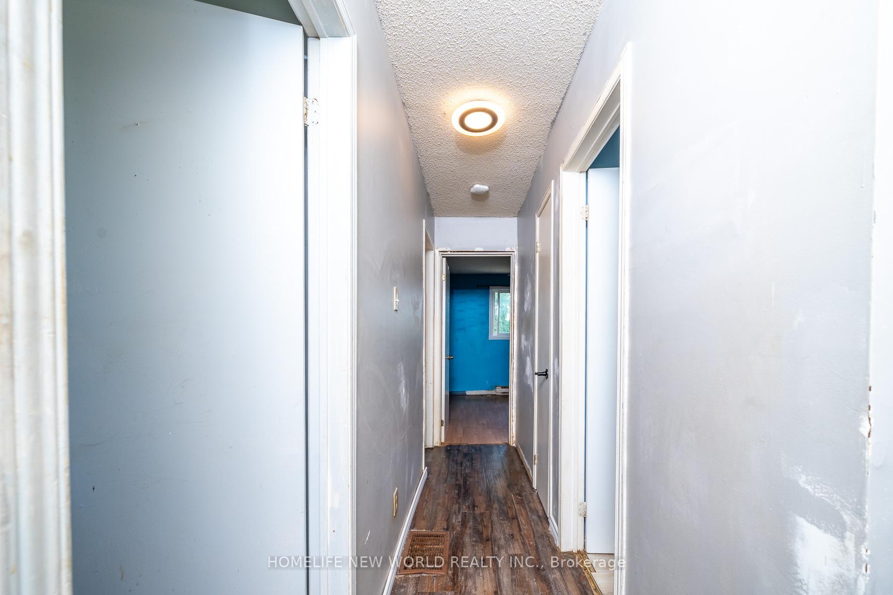 Photo 16 of 341 Hickling Trail, Barrie, Grove East — HOMEH