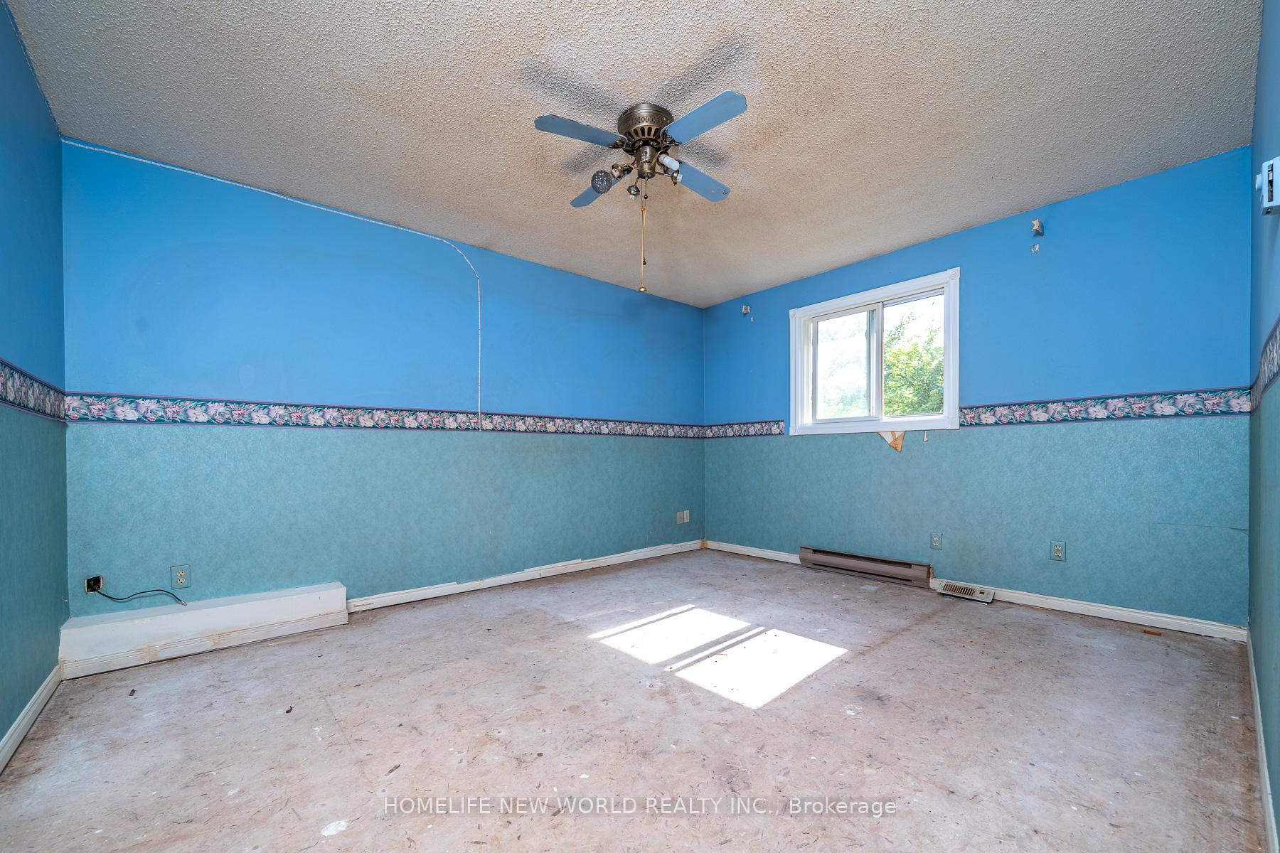 Photo 20 of 341 Hickling Trail, Barrie, Grove East — HOMEH