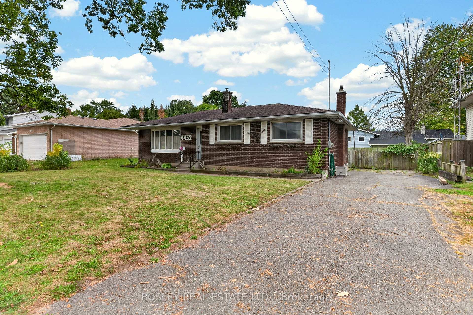 Photo of 4452 Dorchester Road