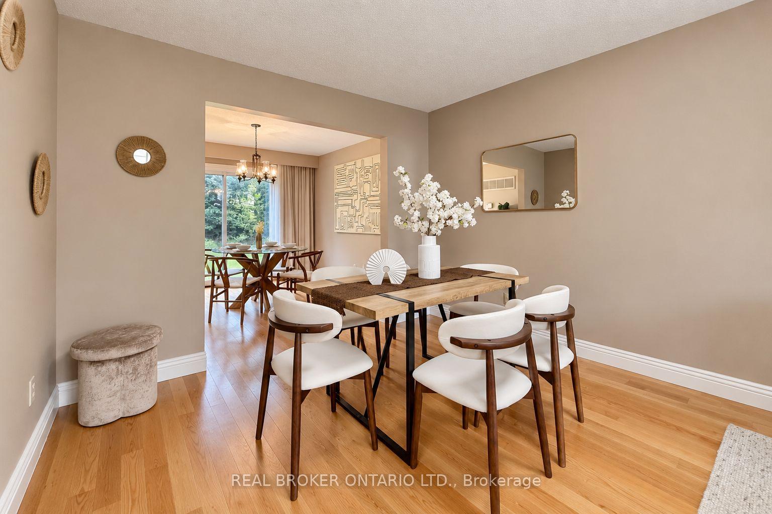 Photo 5 of 89 Bushmills Square, Scarborough, Agincourt North — HOMEH