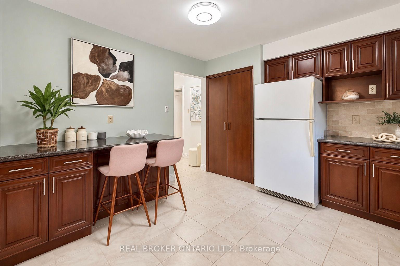 Photo 9 of 89 Bushmills Square, Scarborough, Agincourt North — HOMEH