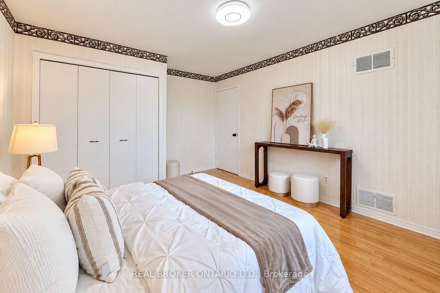 Photo 21 of 89 Bushmills Square, Scarborough, Agincourt North — HOMEH