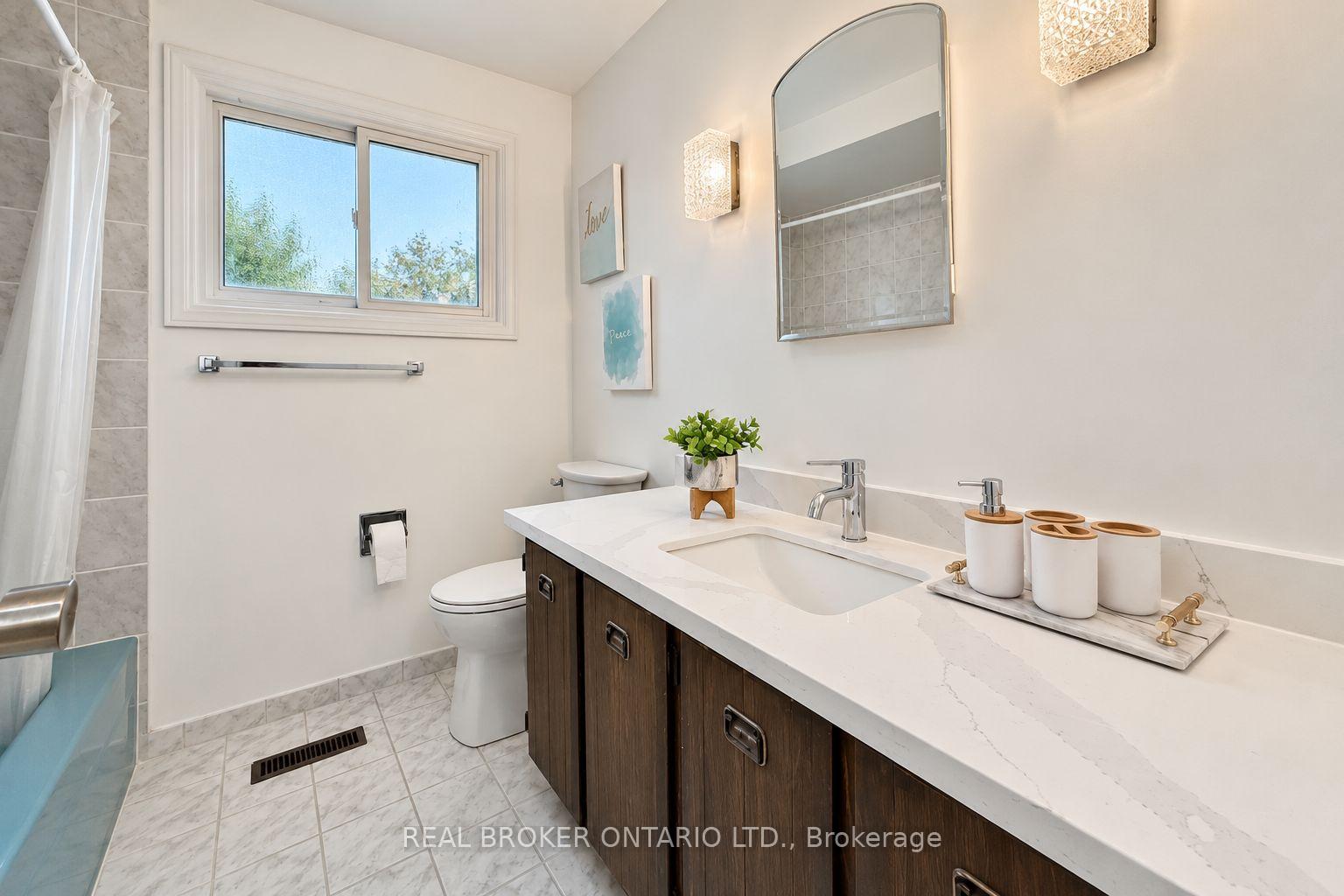 Photo 22 of 89 Bushmills Square, Scarborough, Agincourt North — HOMEH