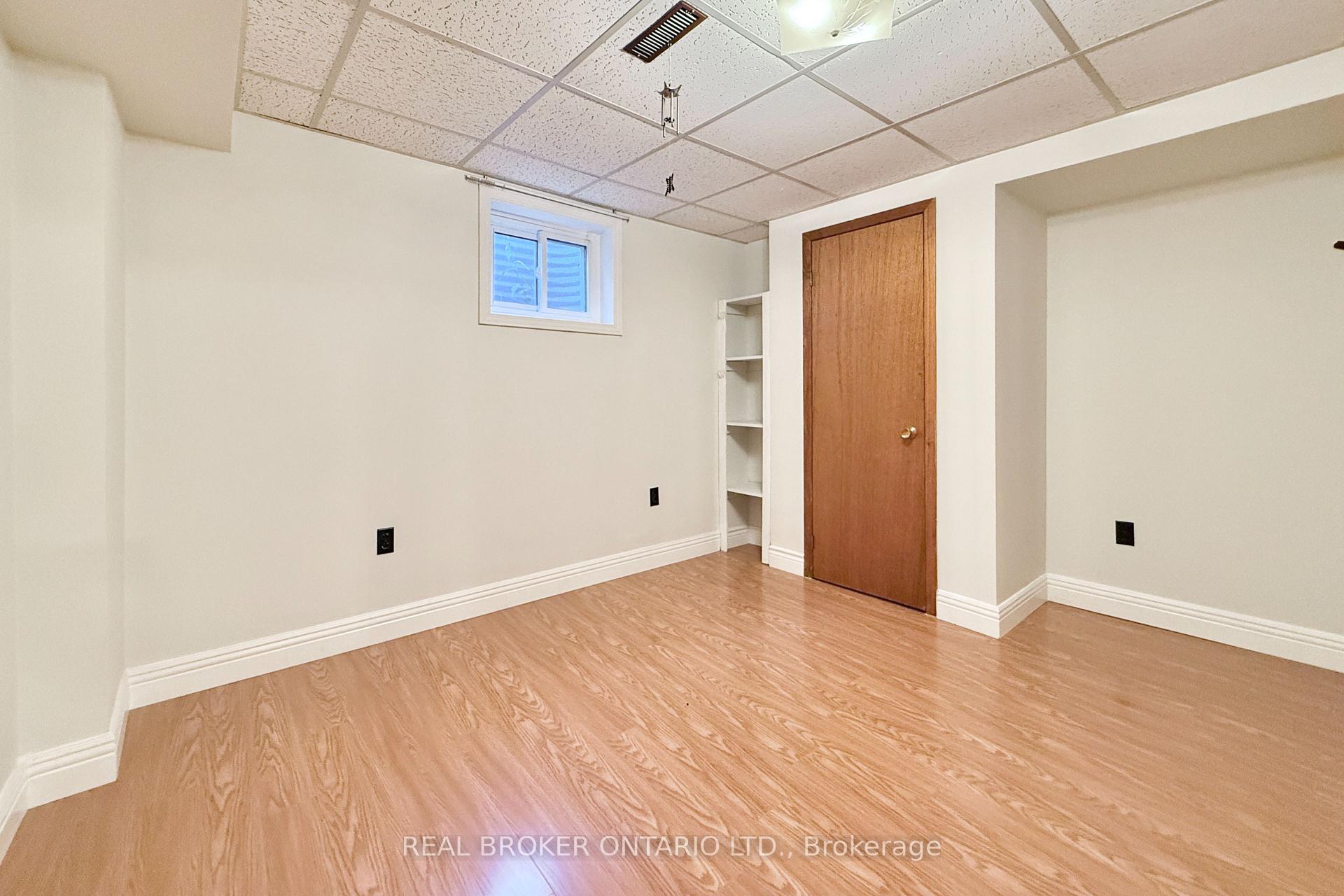 Photo 26 of 89 Bushmills Square, Scarborough, Agincourt North — HOMEH