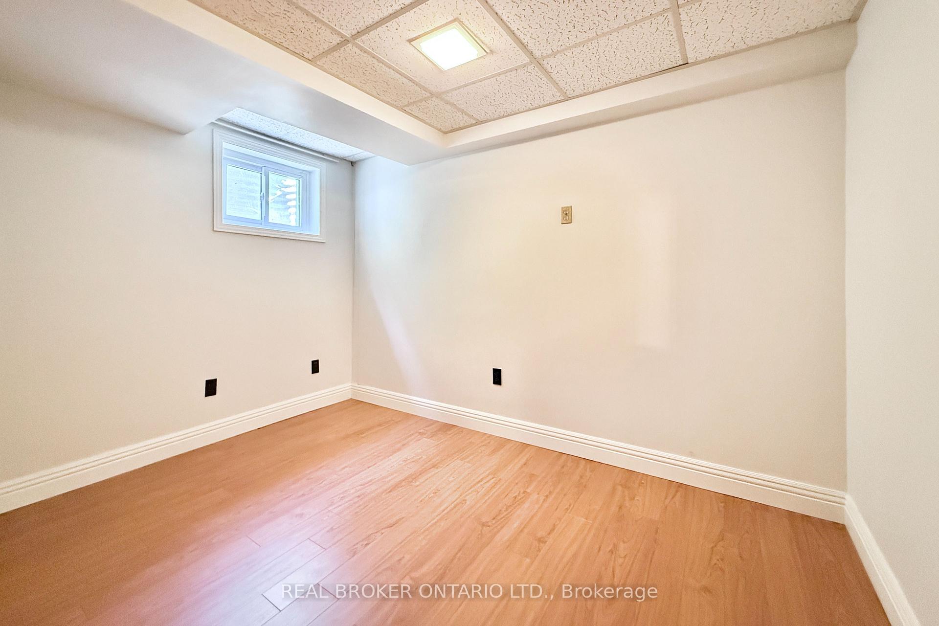 Photo 28 of 89 Bushmills Square, Scarborough, Agincourt North — HOMEH