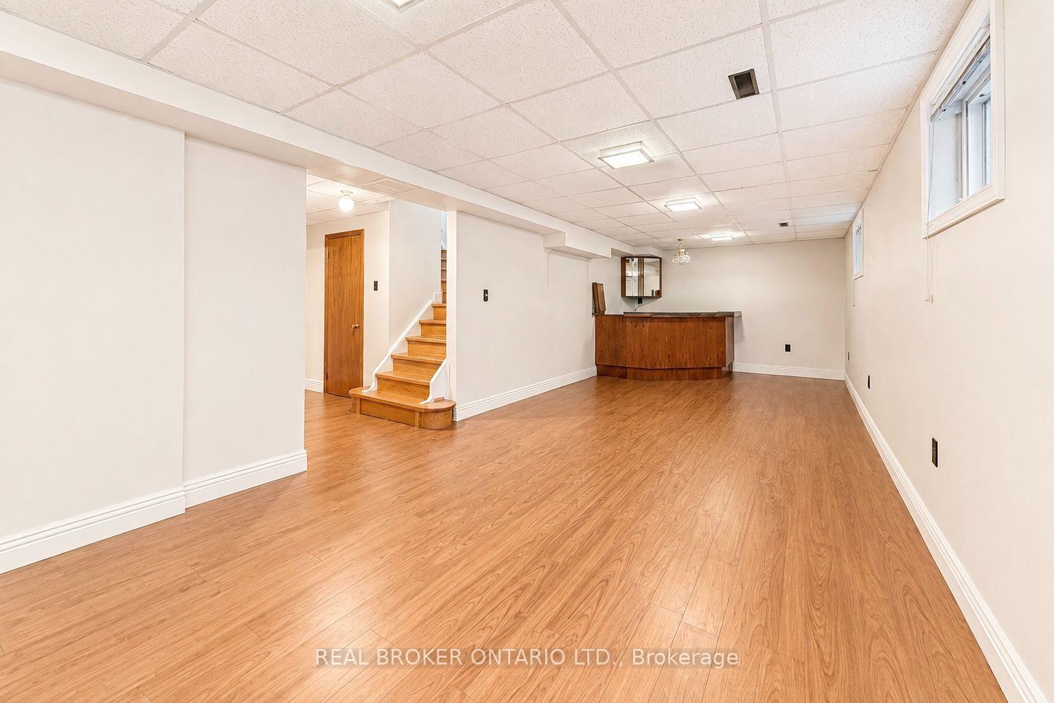Photo 32 of 89 Bushmills Square, Scarborough, Agincourt North — HOMEH
