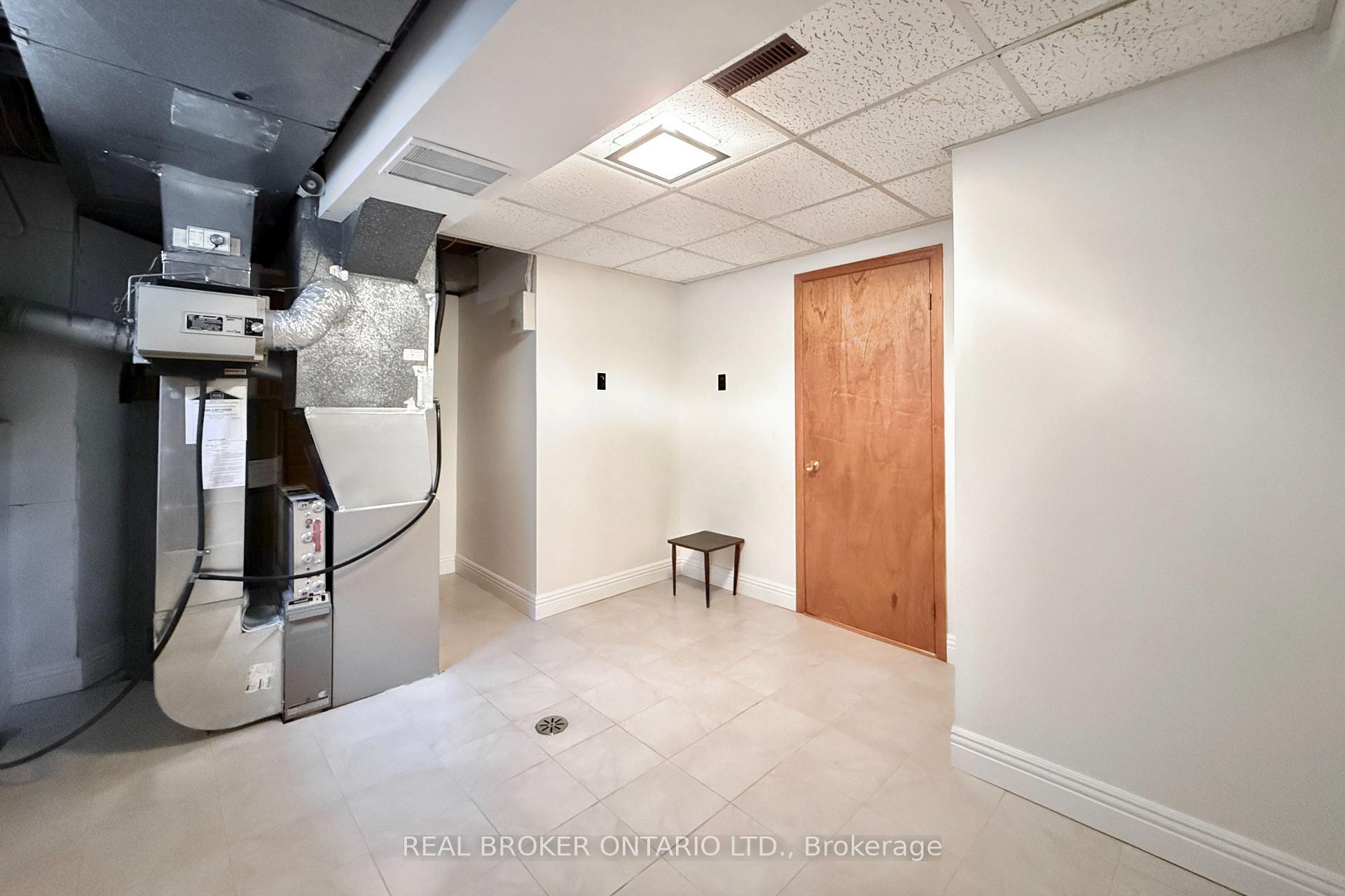 Photo 35 of 89 Bushmills Square, Scarborough, Agincourt North — HOMEH