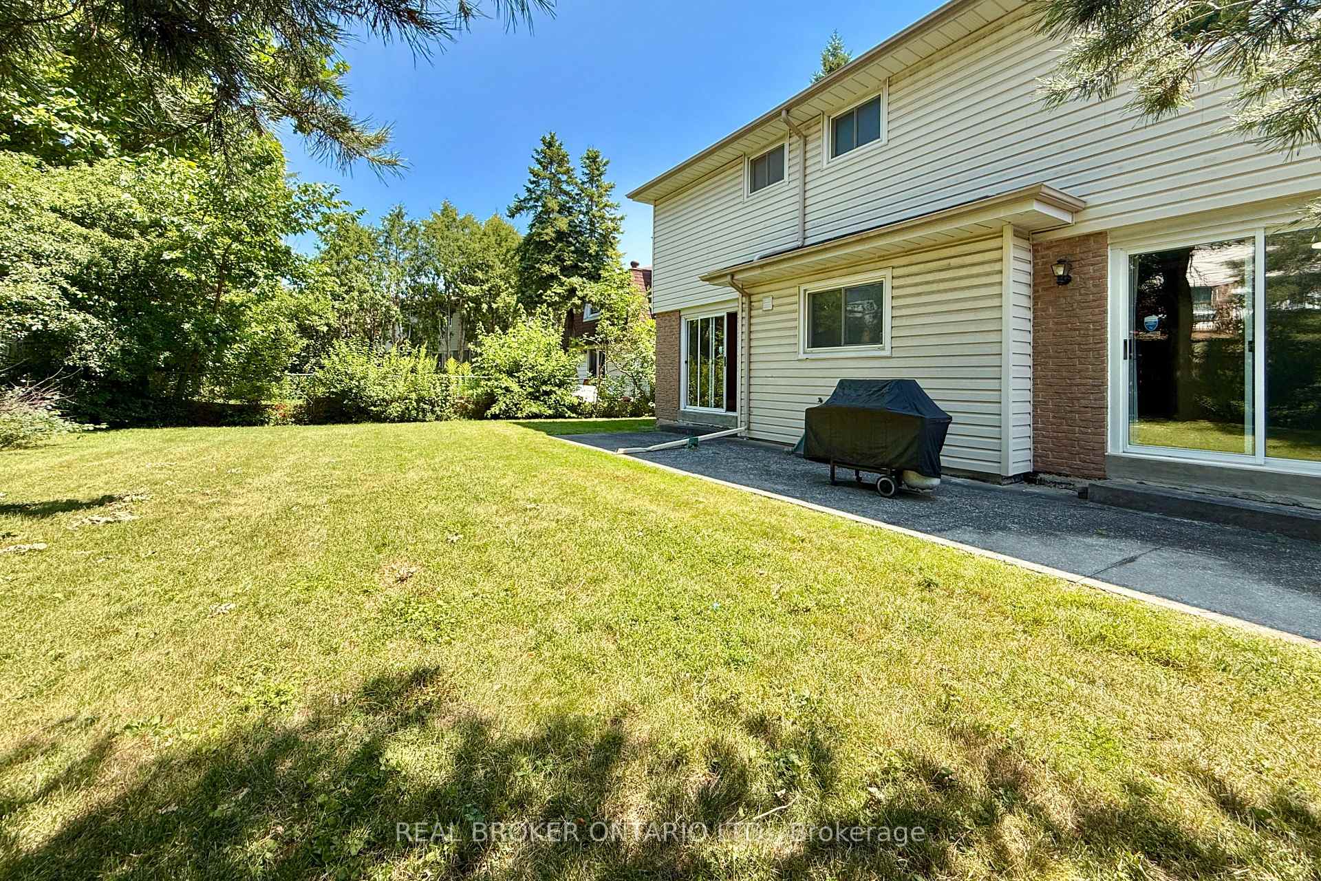 Photo 39 of 89 Bushmills Square, Scarborough, Agincourt North — HOMEH