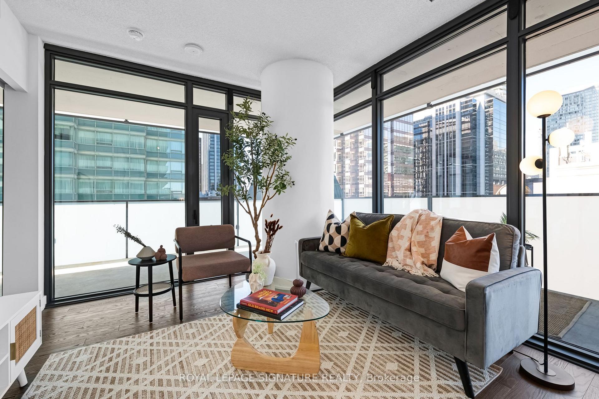 Photo 2 of Unit 1212, 25 Richmond Street E, Toronto, Church-Yonge Corridor — HOMEH