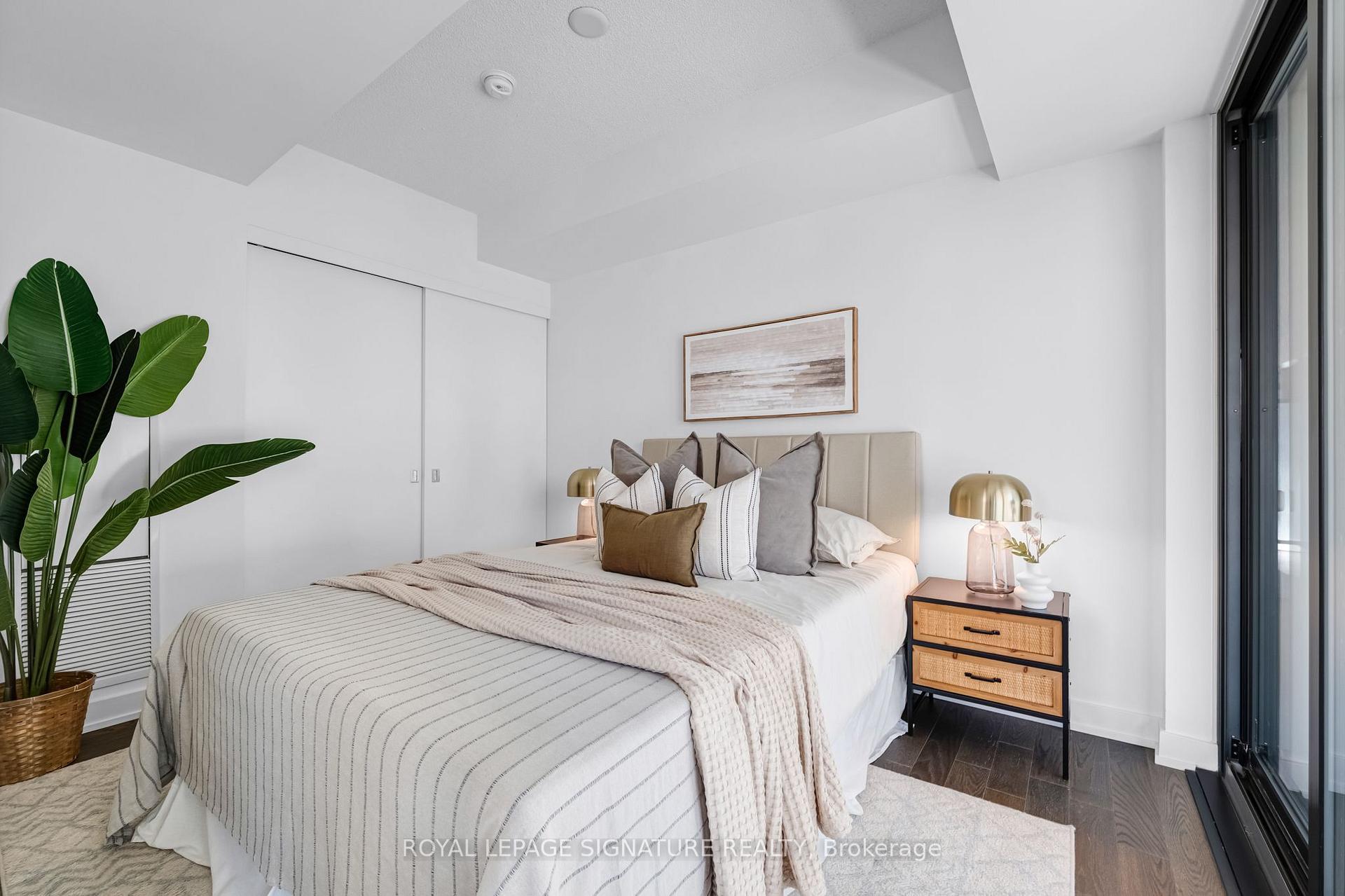 Photo 14 of Unit 1212, 25 Richmond Street E, Toronto, Church-Yonge Corridor — HOMEH