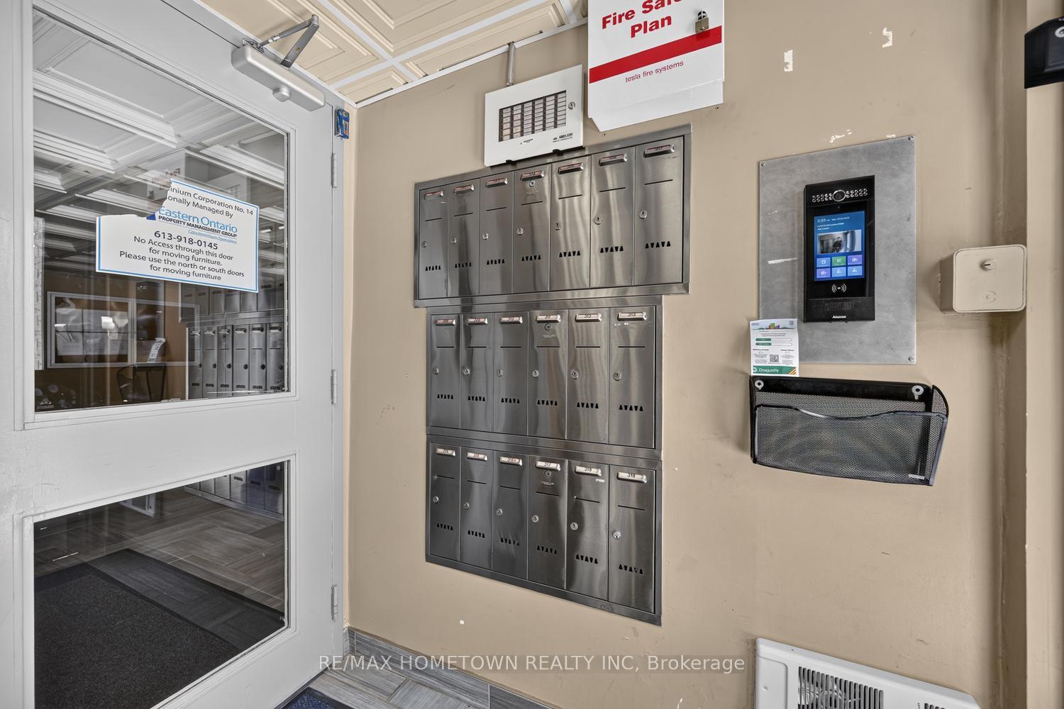 Photo 4 of Unit 209, 820 Laurier Boulevard, Brockville, Brockville — HOMEH