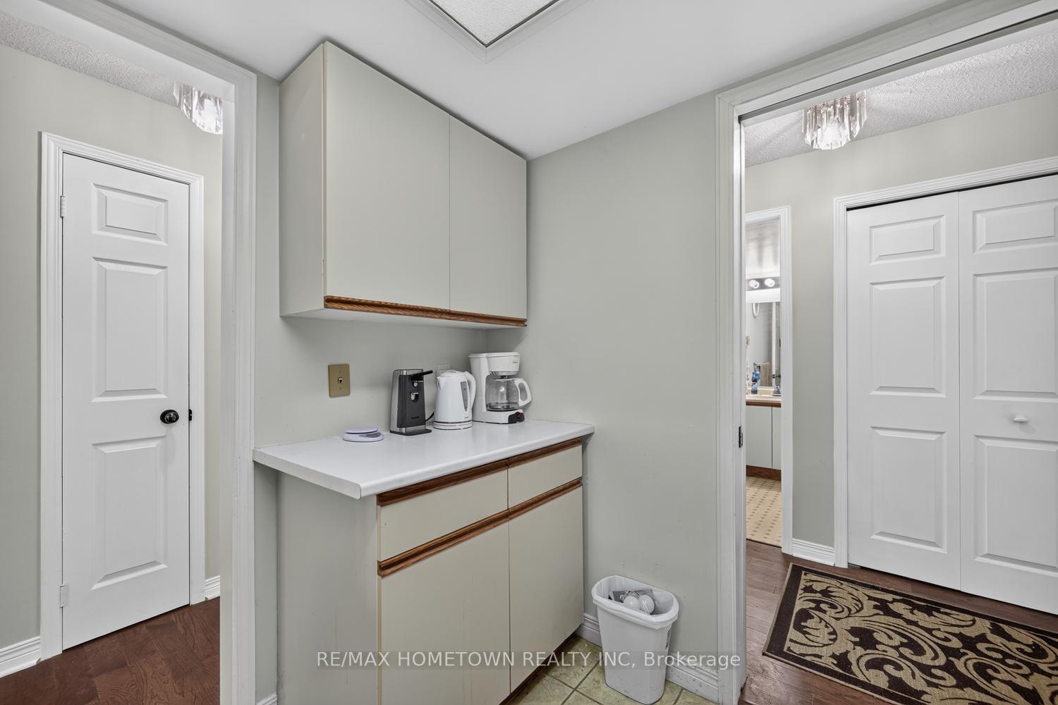 Photo 10 of Unit 209, 820 Laurier Boulevard, Brockville, Brockville — HOMEH