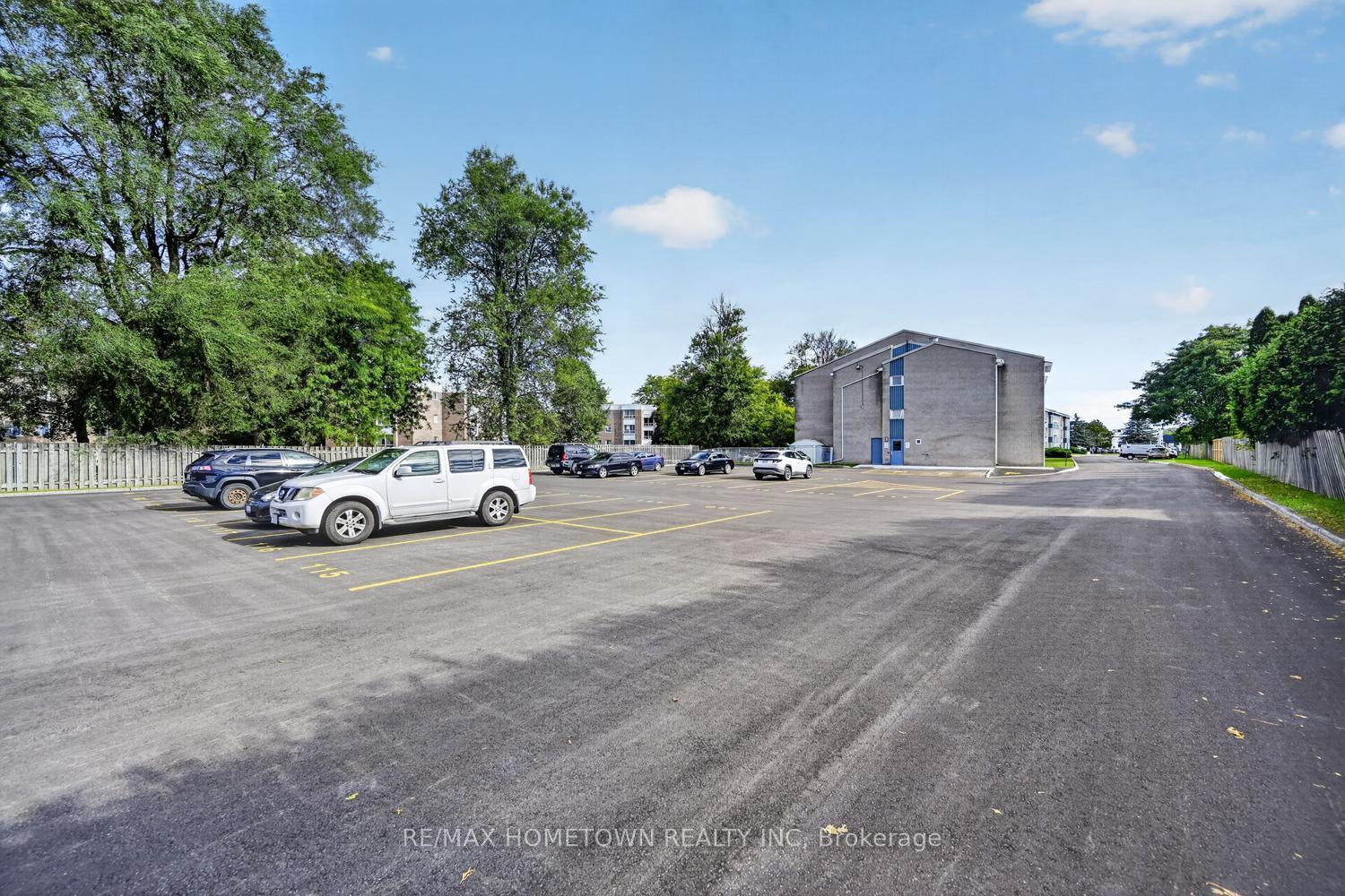 Photo 33 of Unit 209, 820 Laurier Boulevard, Brockville, Brockville — HOMEH