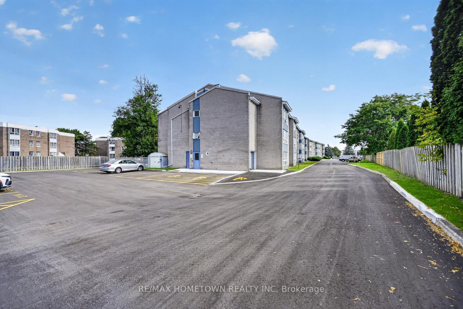 Photo 34 of Unit 209, 820 Laurier Boulevard, Brockville, Brockville — HOMEH