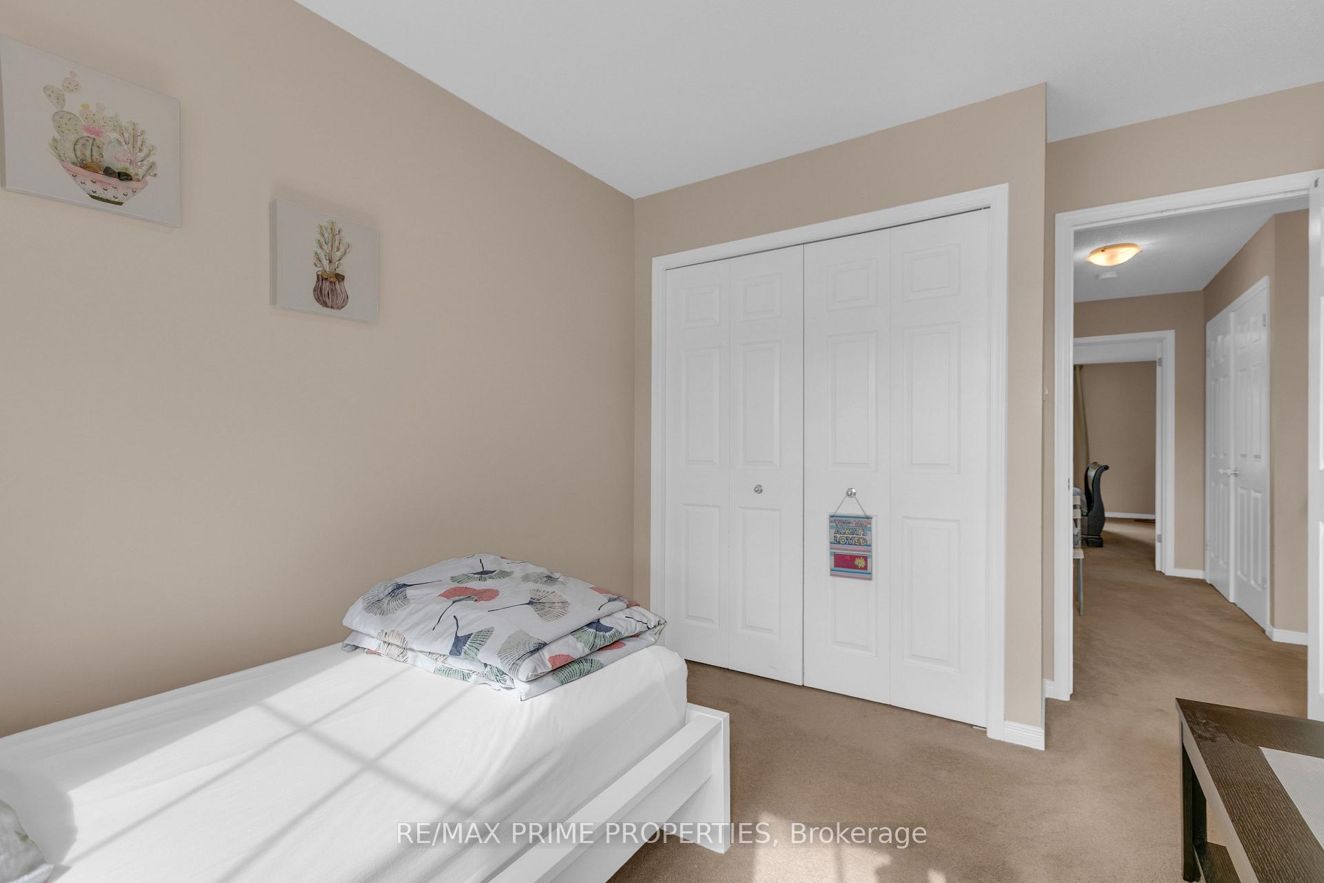 Photo 25 of 33 Inverkip Avenue, Ottawa, Hunt Club Park/Greenboro — HOMEH