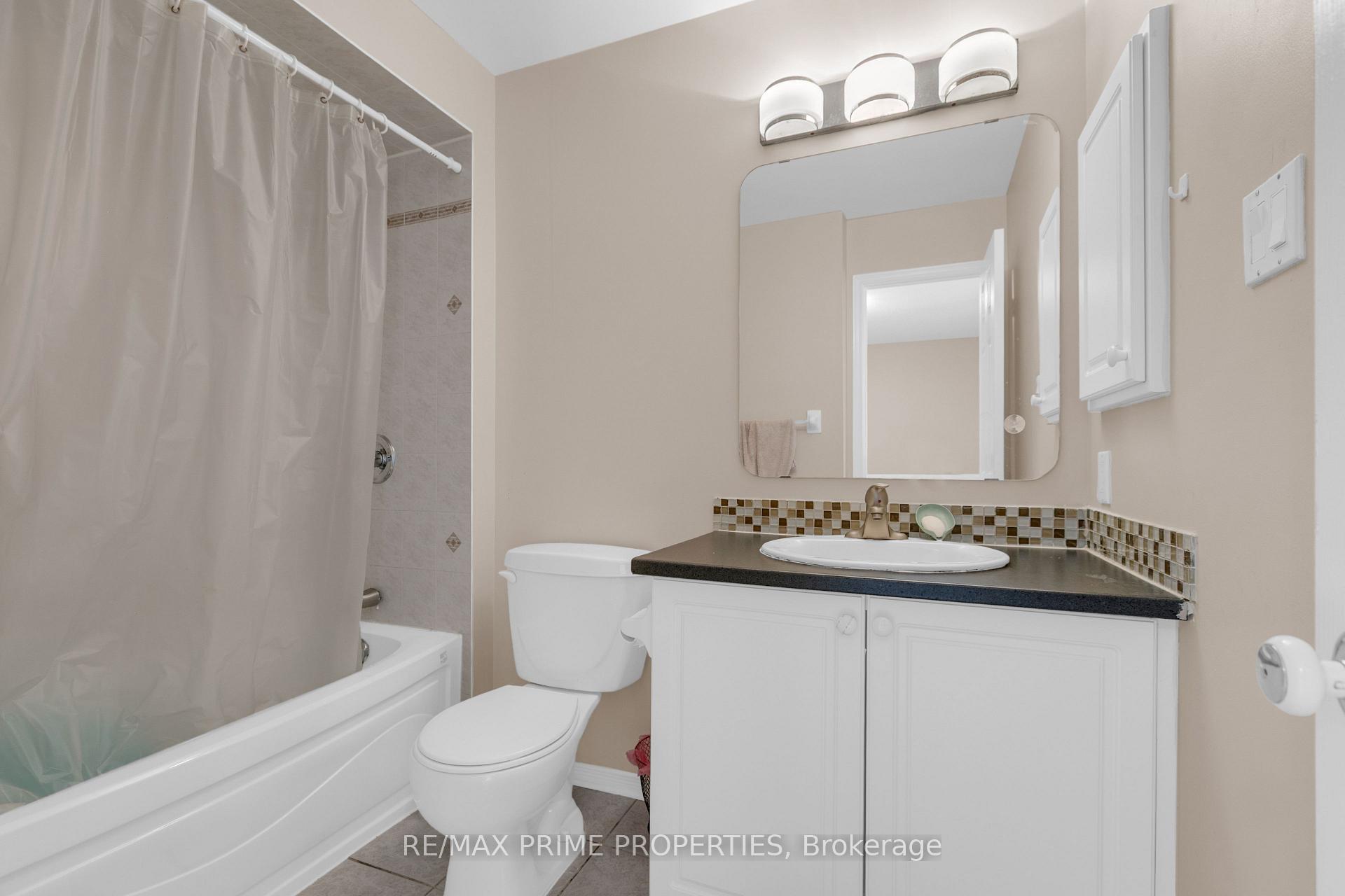 Photo 26 of 33 Inverkip Avenue, Ottawa, Hunt Club Park/Greenboro — HOMEH