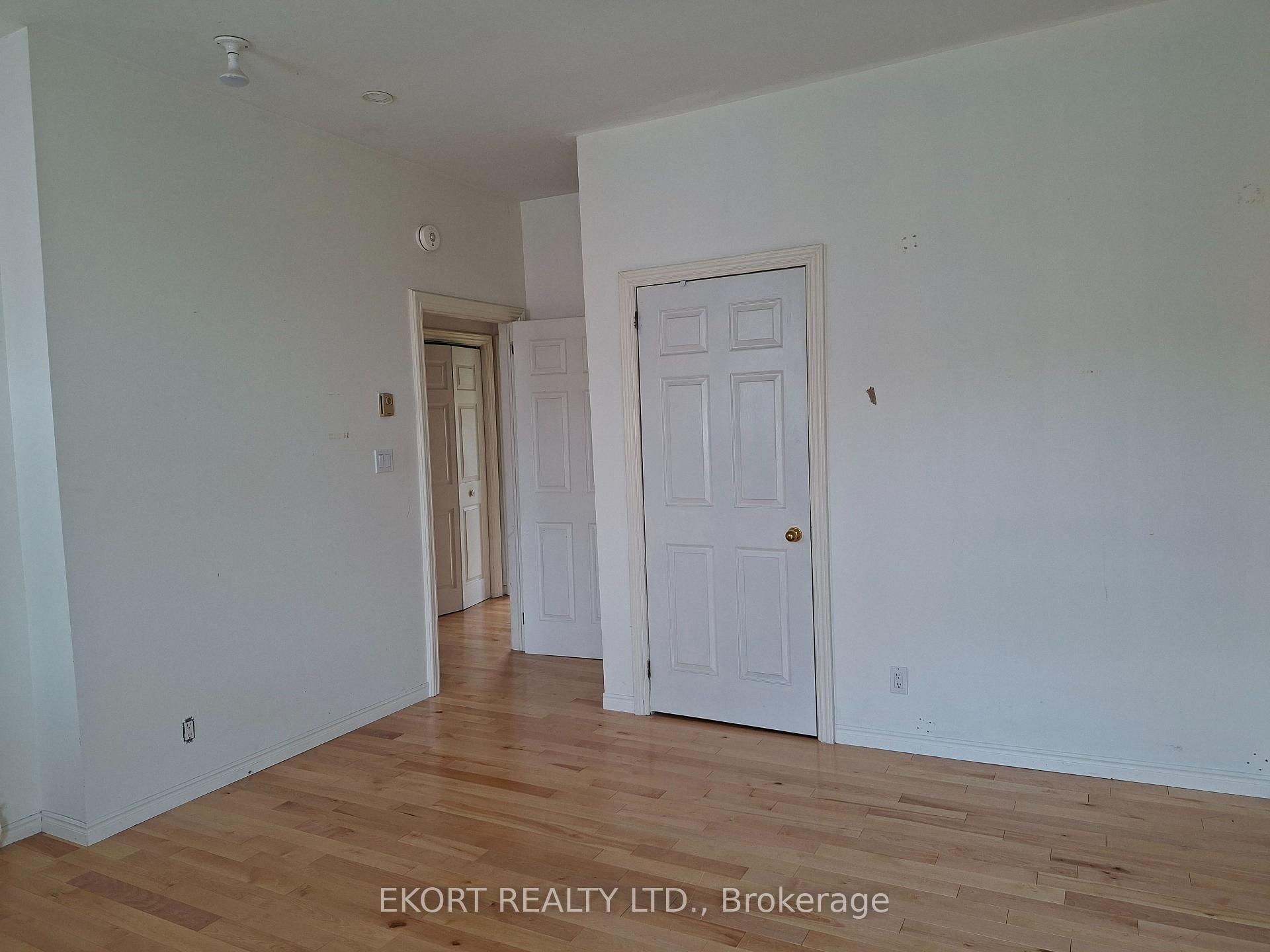Photo 8 of 402 Front Street, Belleville, Belleville Ward — HOMEH
