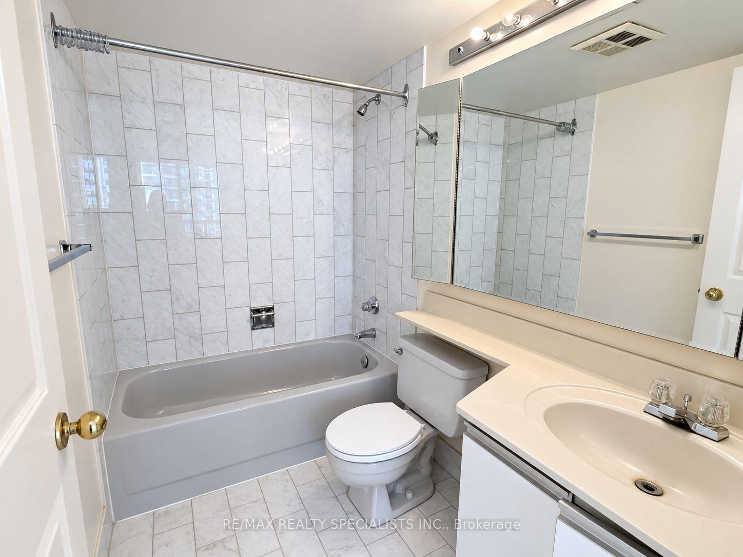 Photo 9 of Unit 2202, 285 Enfield Place, Mississauga, City Centre — HOMEH