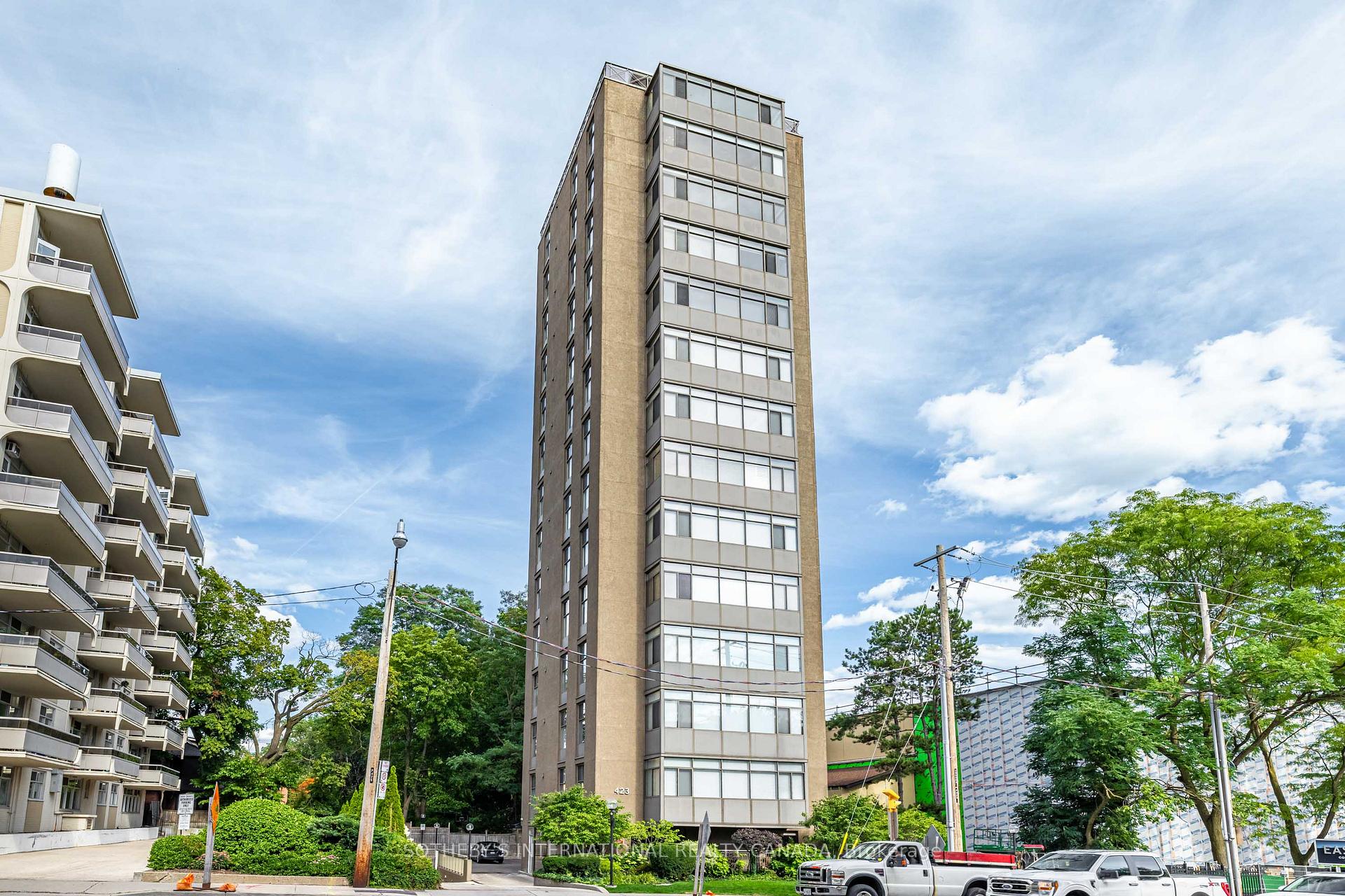 Photo 2 of Unit 13, 423 Avenue Road, Toronto, Yonge-St. Clair — HOMEH