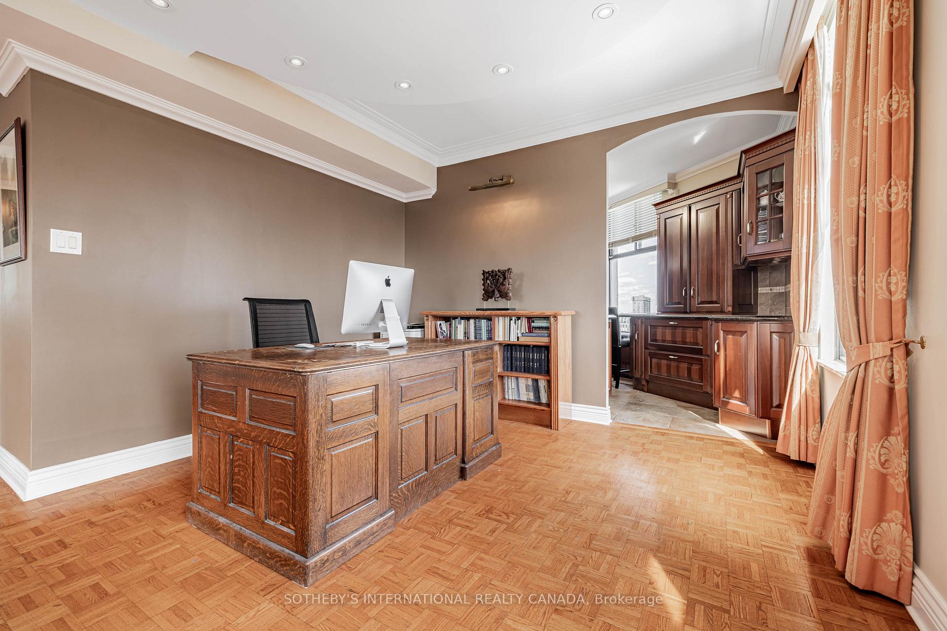 Photo 12 of Unit 13, 423 Avenue Road, Toronto, Yonge-St. Clair — HOMEH