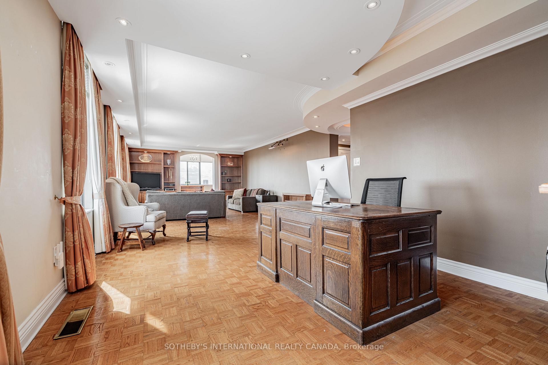 Photo 13 of Unit 13, 423 Avenue Road, Toronto, Yonge-St. Clair — HOMEH