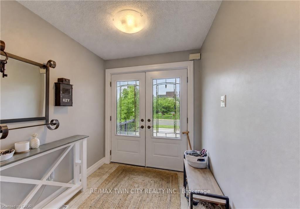 Photo 3 of 231 Steepleridge Street, Kitchener, Doon South — HOMEH