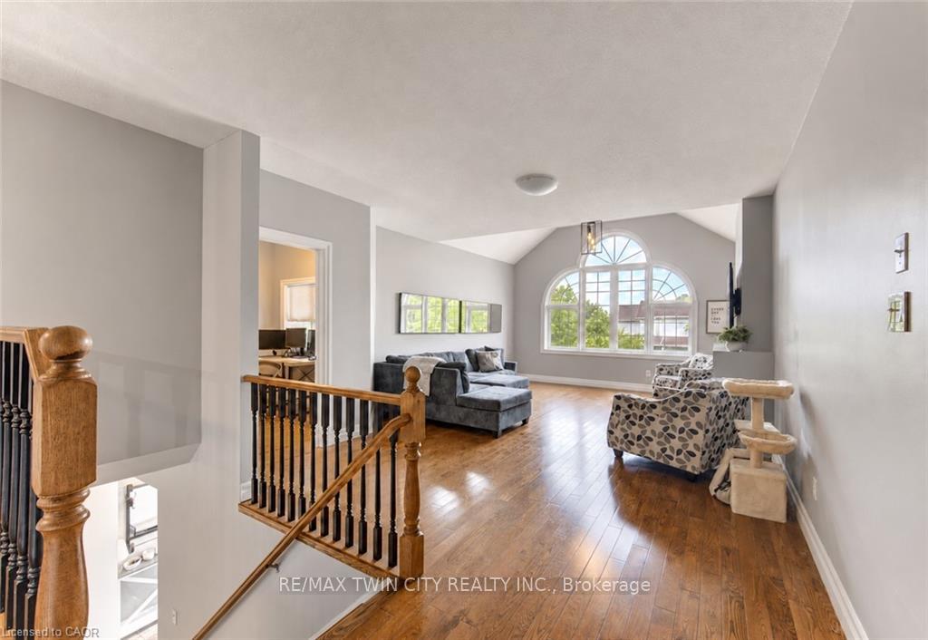 Photo 16 of 231 Steepleridge Street, Kitchener, Doon South — HOMEH